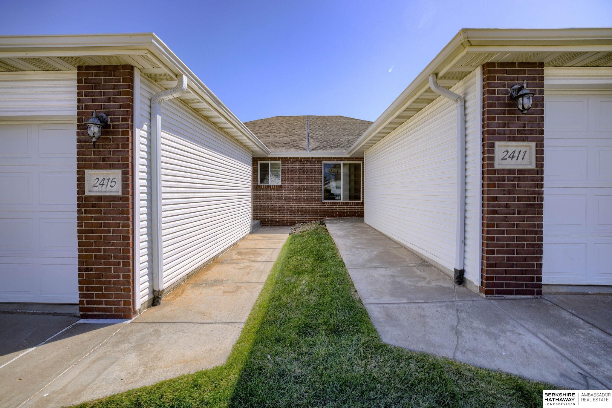 2411 Northline Court, Lincoln, Nebraska image 2