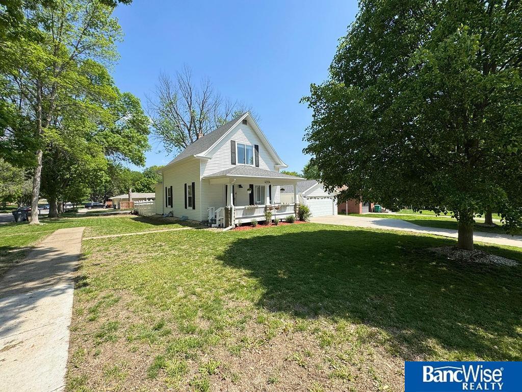 4204 S 49th Street, Lincoln, Nebraska image 2