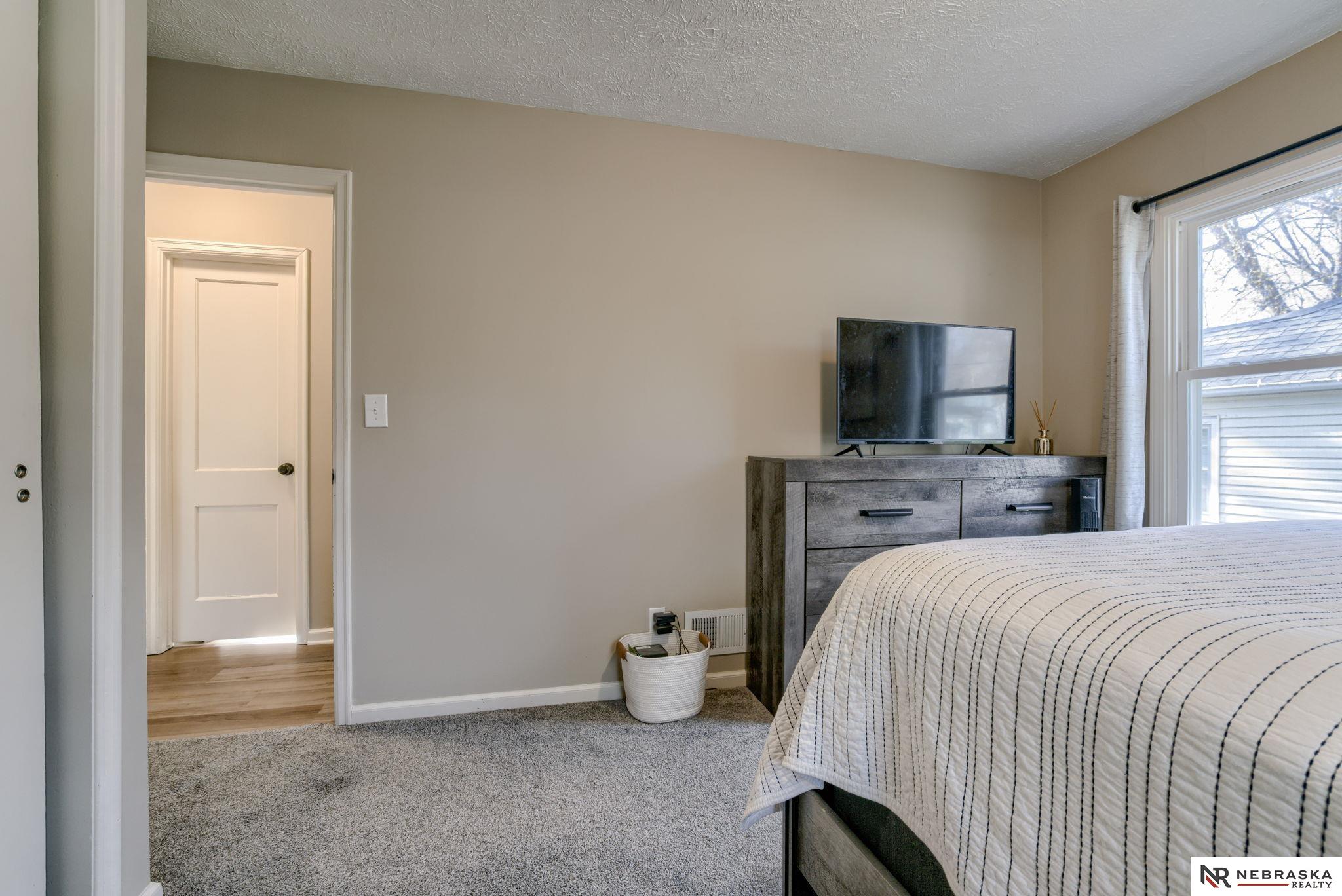 3301 S 44th Street, Lincoln, Nebraska image 13