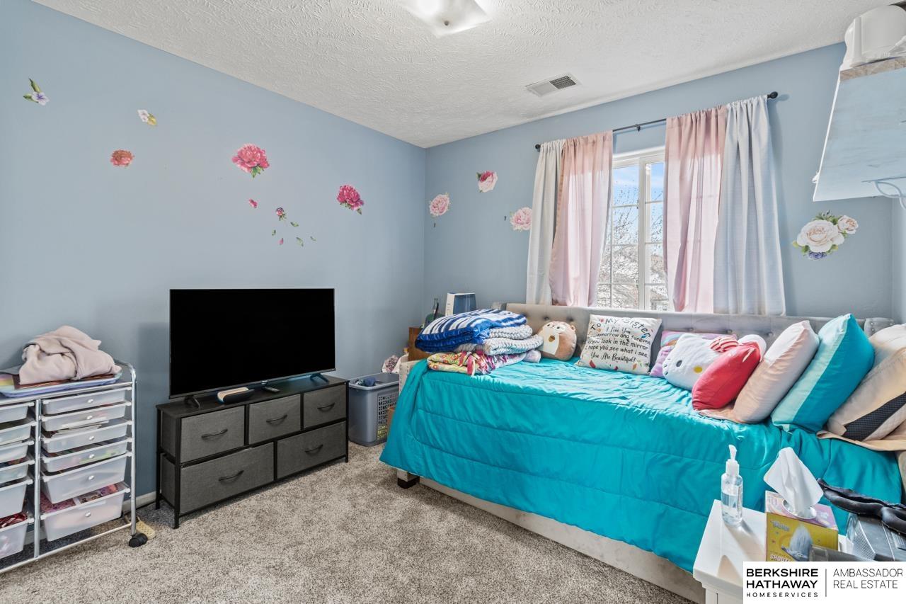 20129 Wolfs Street, Elkhorn, Nebraska image 15