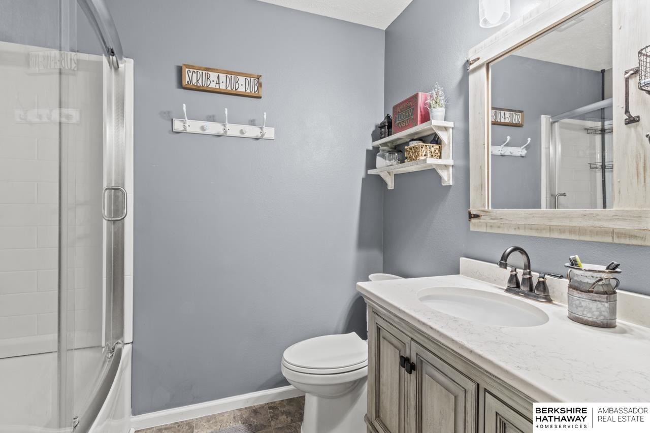 20129 Wolfs Street, Elkhorn, Nebraska image 16