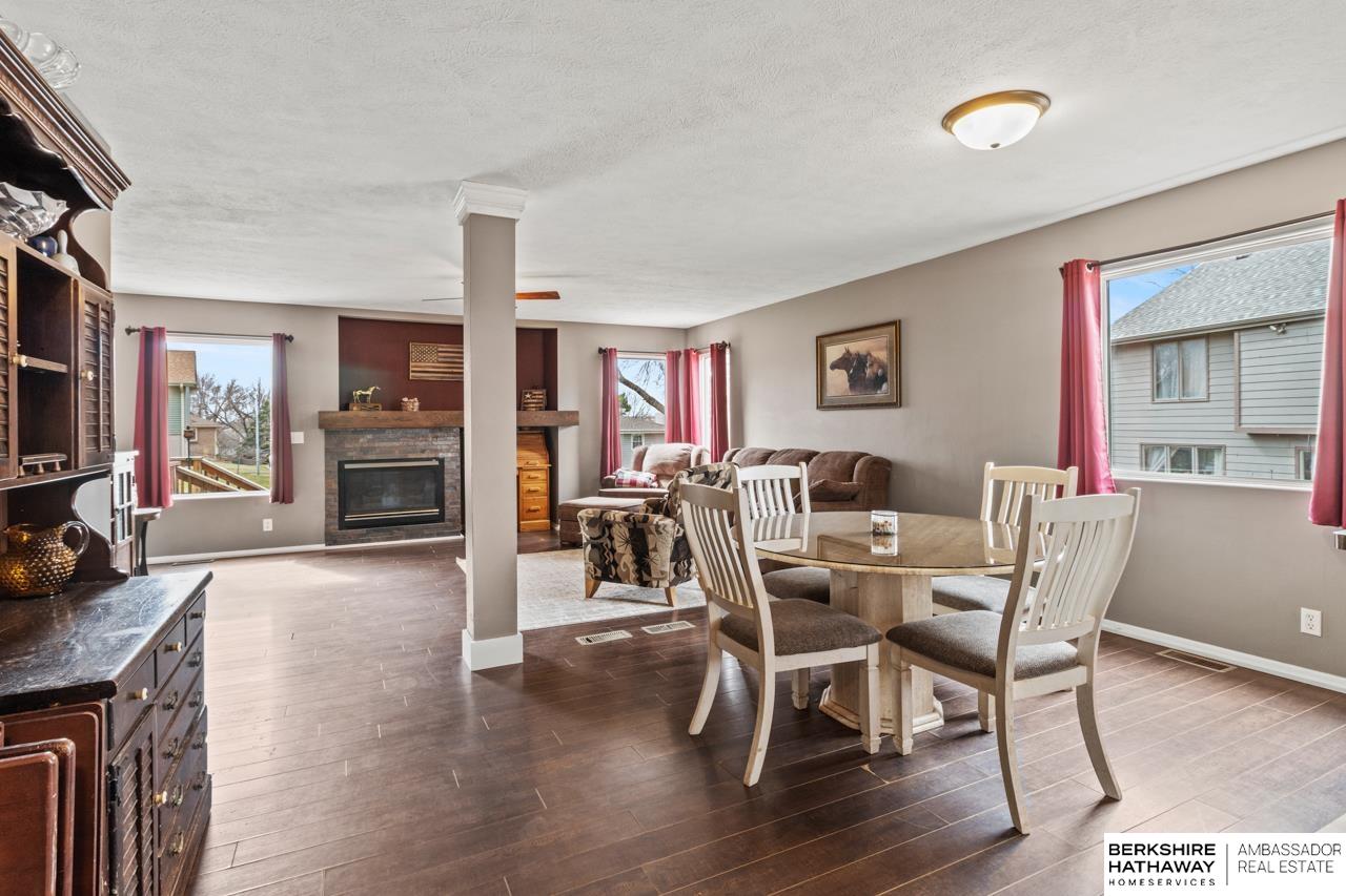 20129 Wolfs Street, Elkhorn, Nebraska image 4