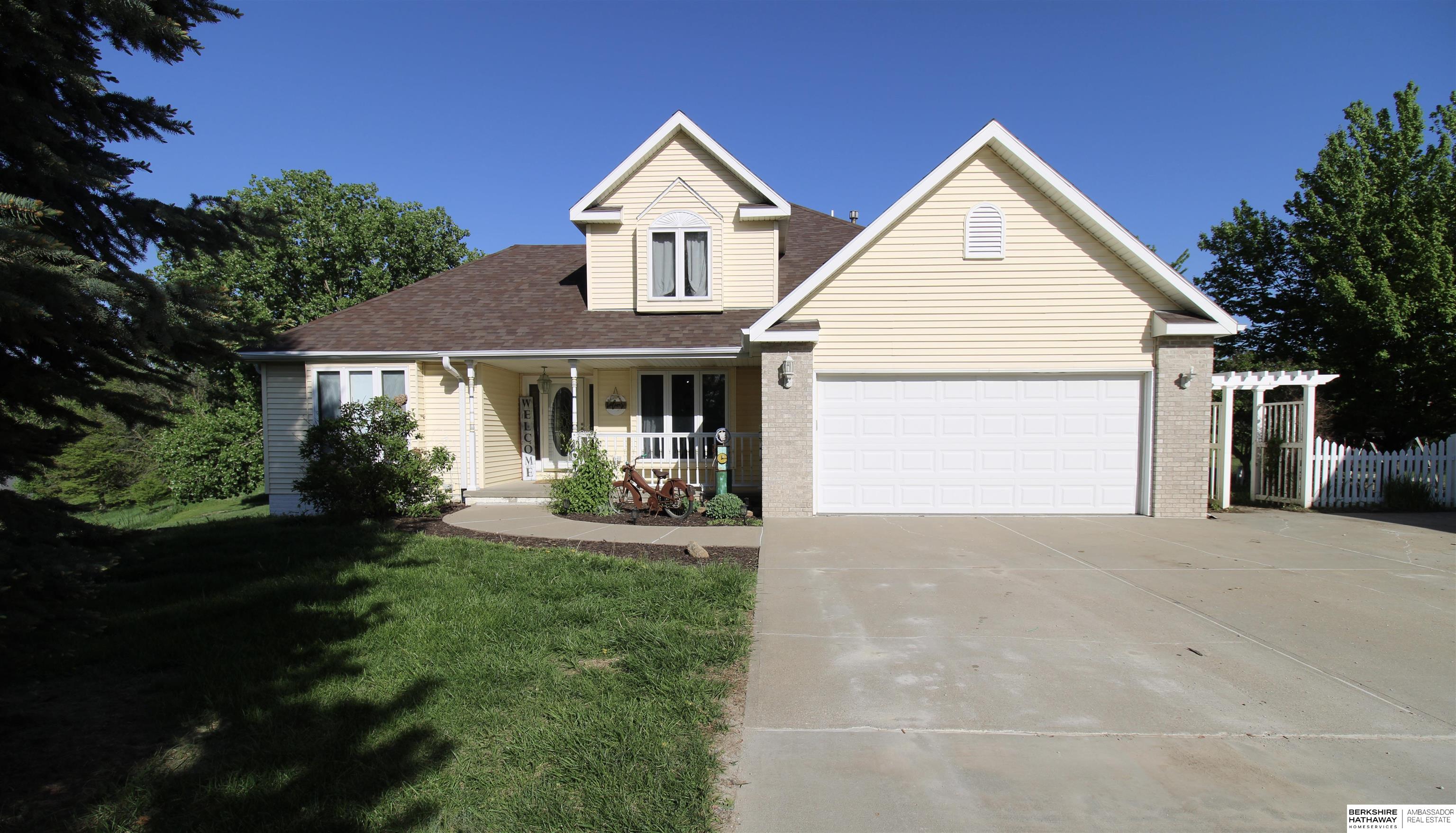 58492 Hilman Drive, Glenwood, Iowa image 2