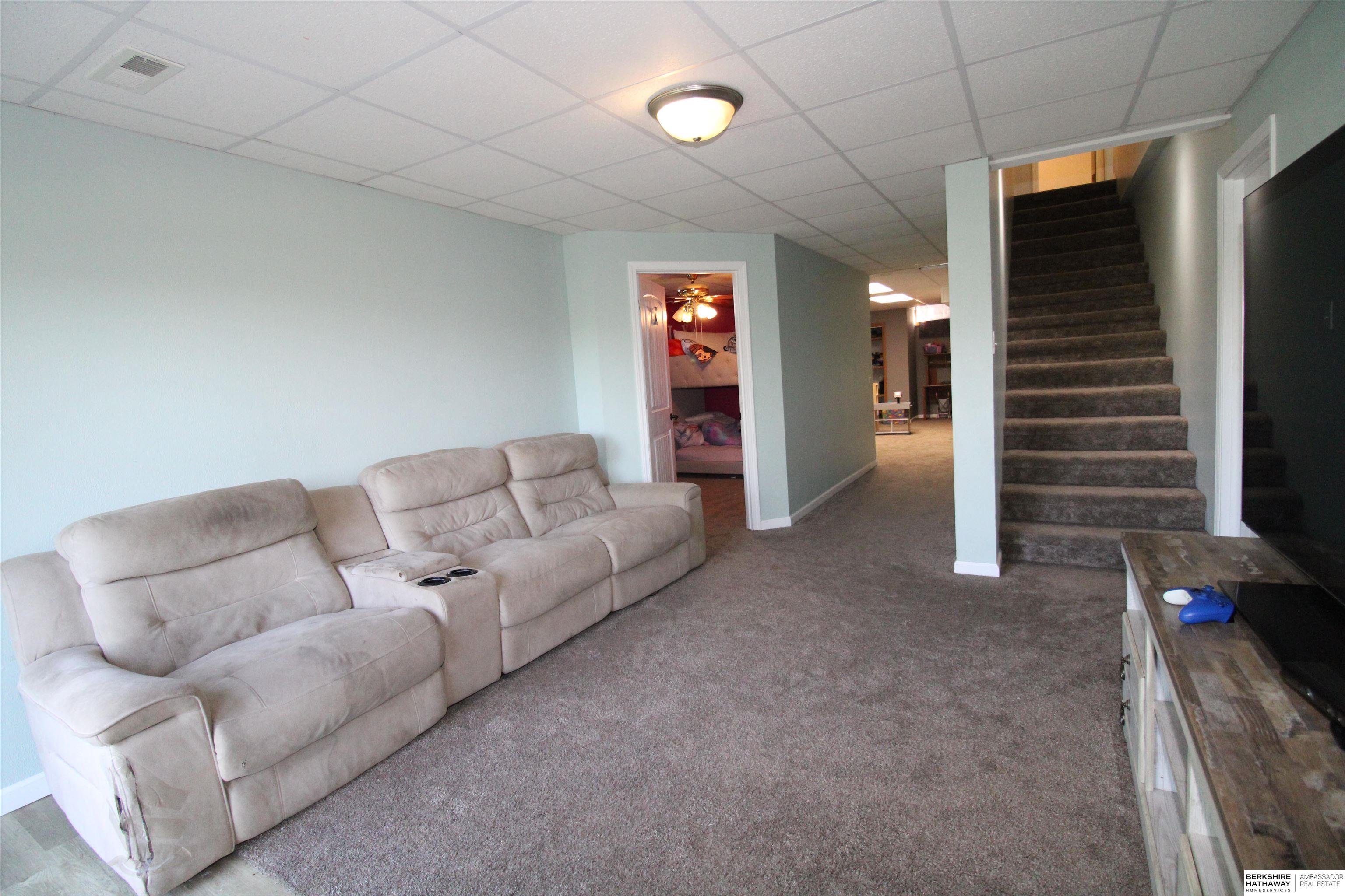 58492 Hilman Drive, Glenwood, Iowa image 36