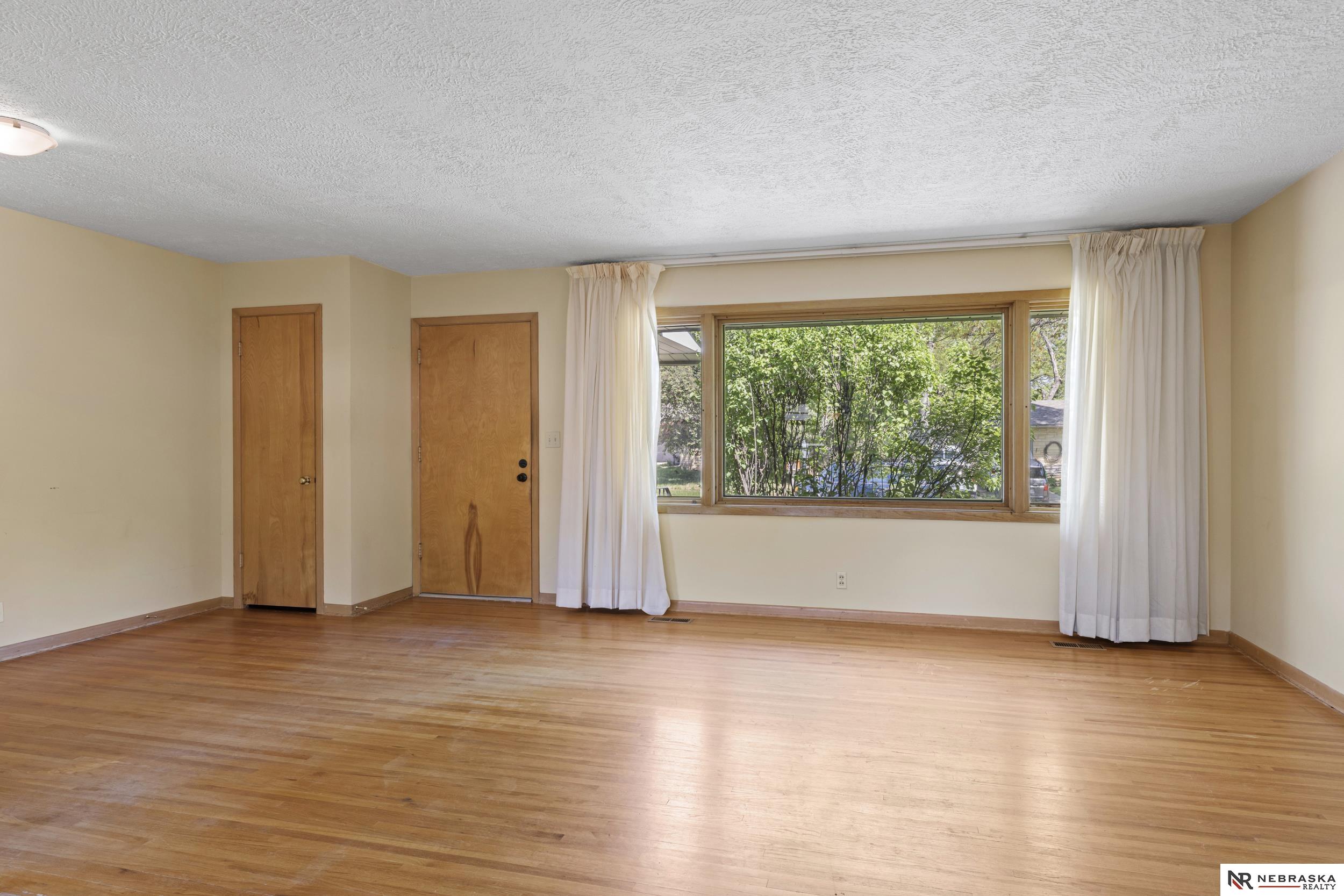 1825 Morningside Drive, Lincoln, Nebraska image 2
