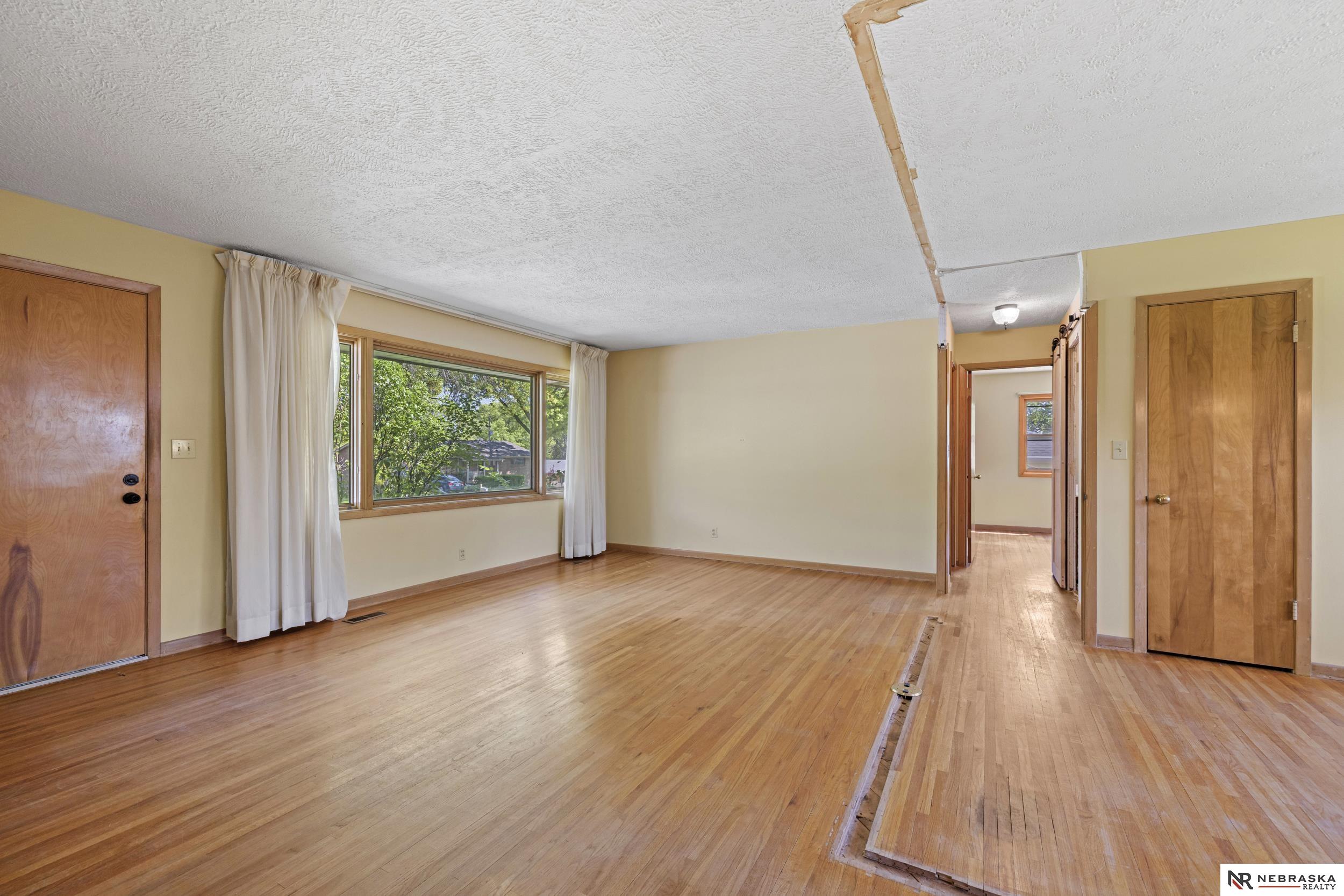1825 Morningside Drive, Lincoln, Nebraska image 3