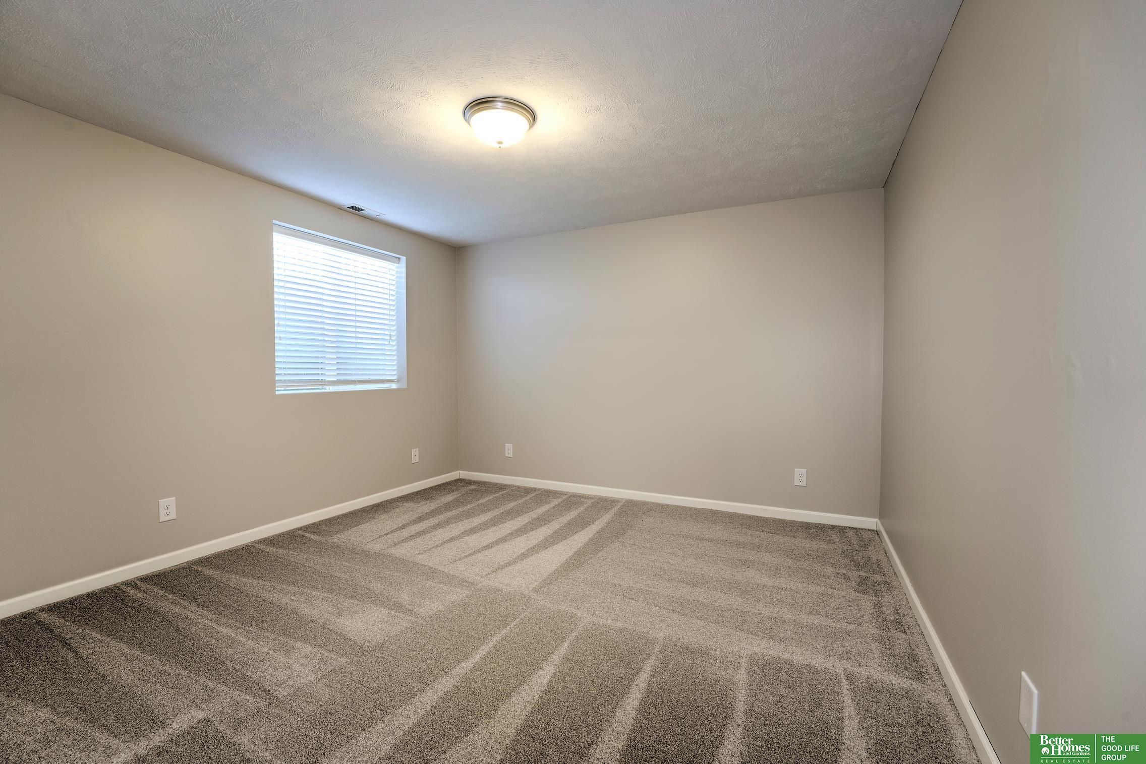 15801 Jardine Circle, Bennington, Nebraska image 31