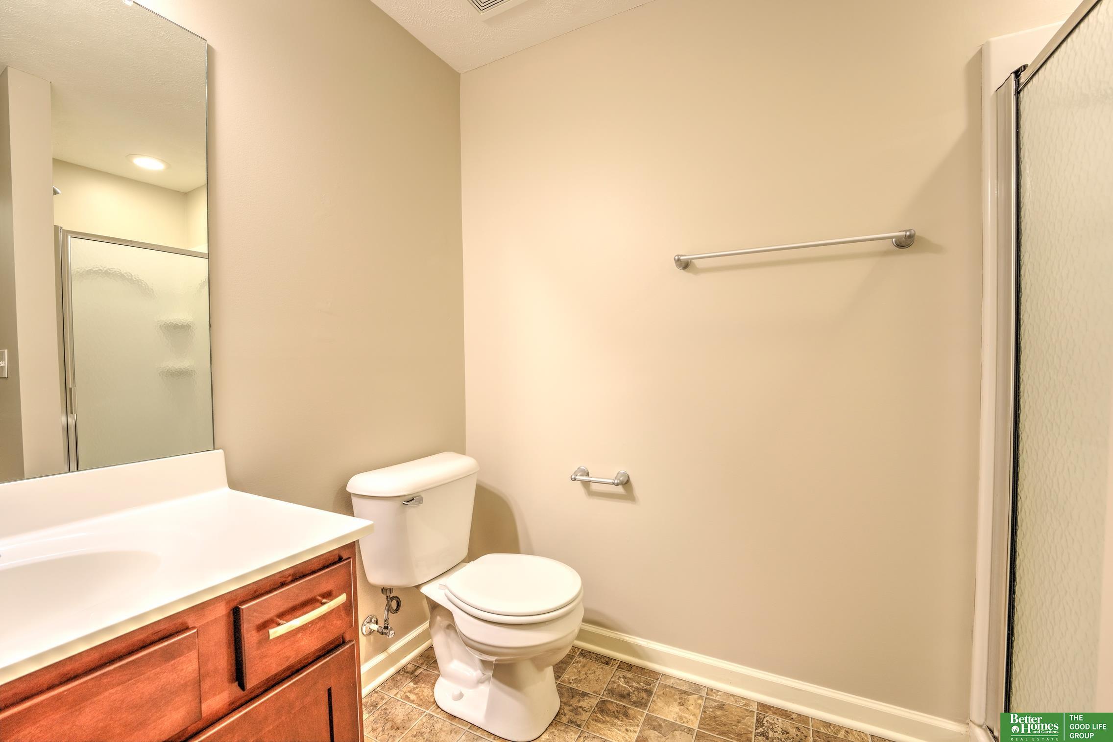 15801 Jardine Circle, Bennington, Nebraska image 32