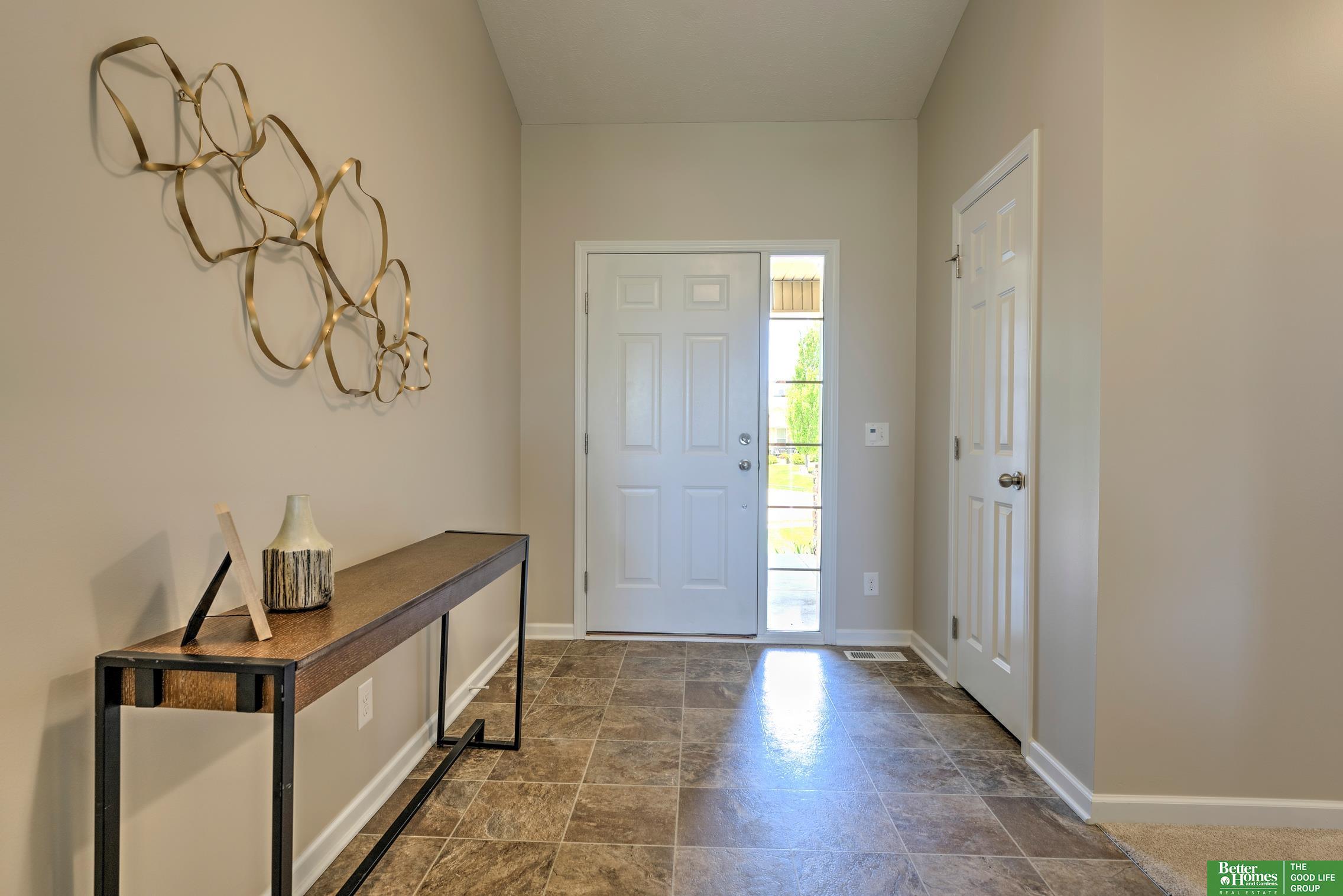 15801 Jardine Circle, Bennington, Nebraska image 3