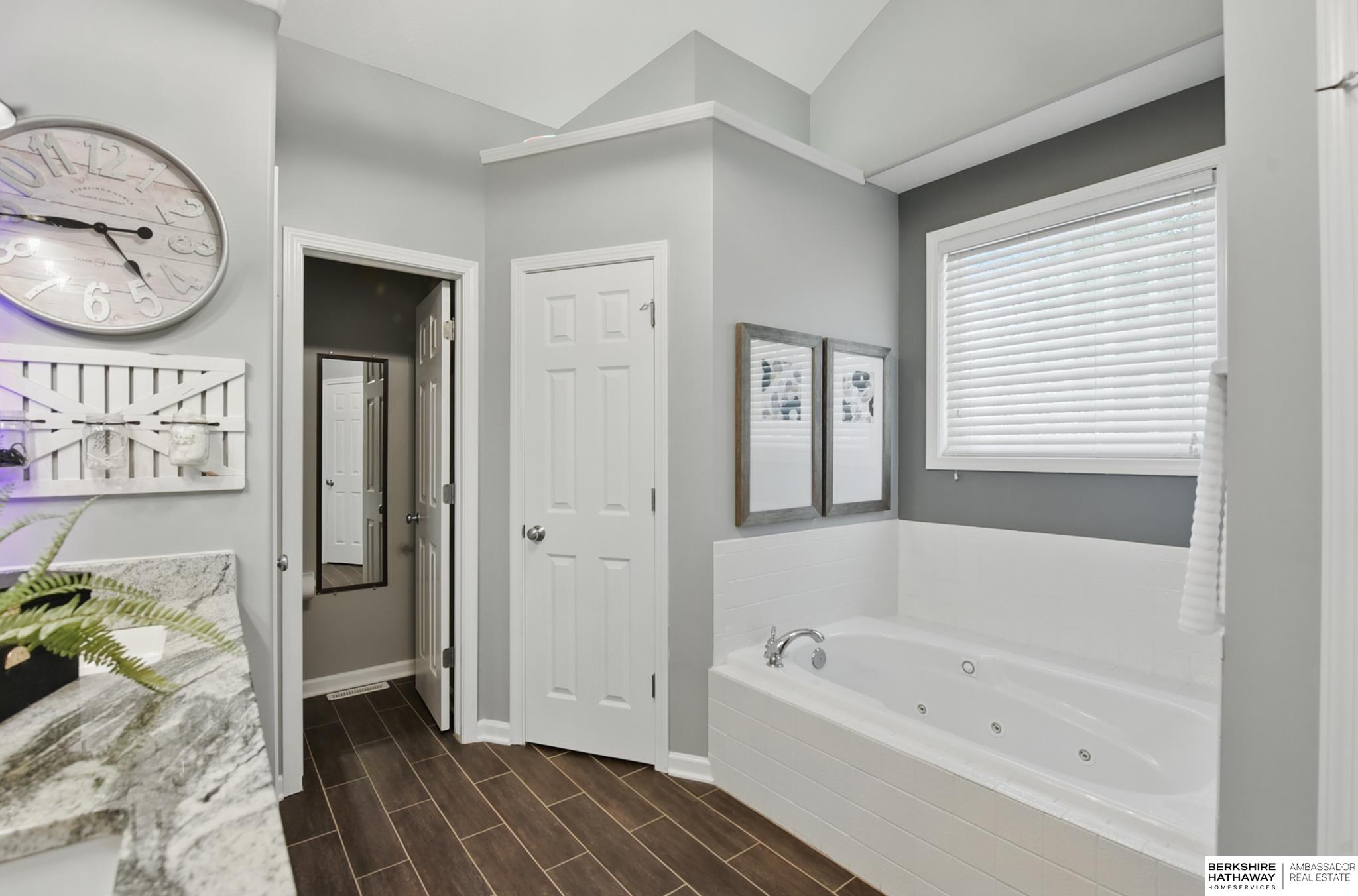 17012 Bohling Drive, Omaha, Nebraska image 26