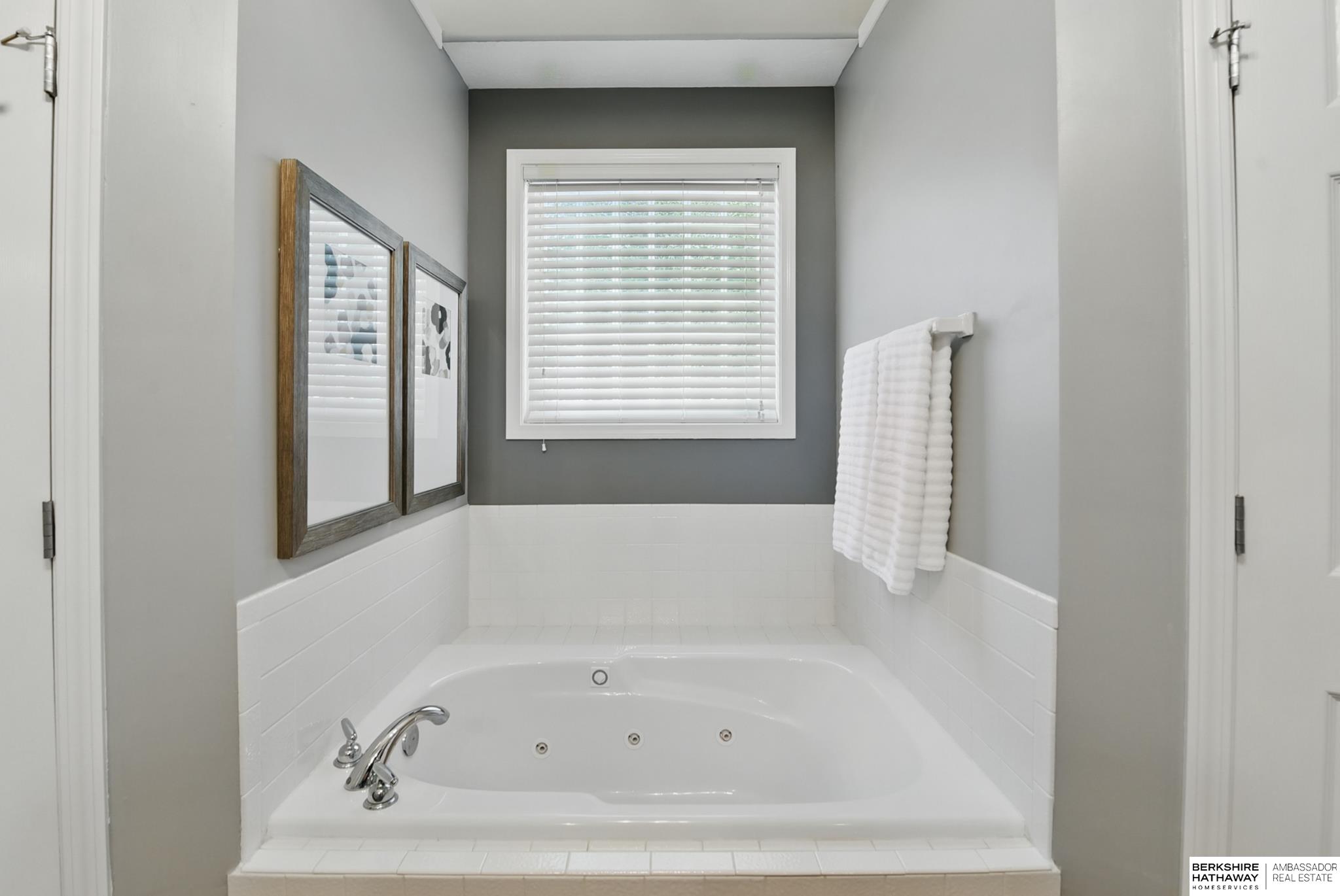 17012 Bohling Drive, Omaha, Nebraska image 29