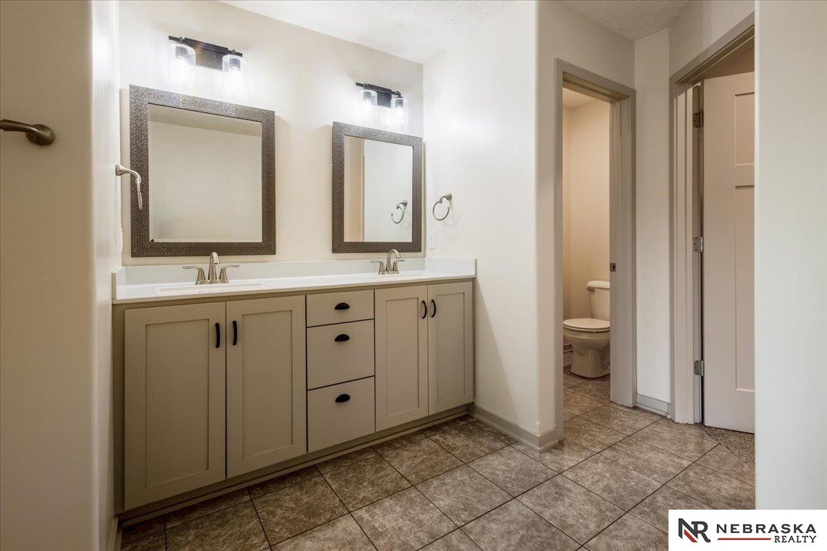 6107 S 197th Street, Omaha, Nebraska image 37
