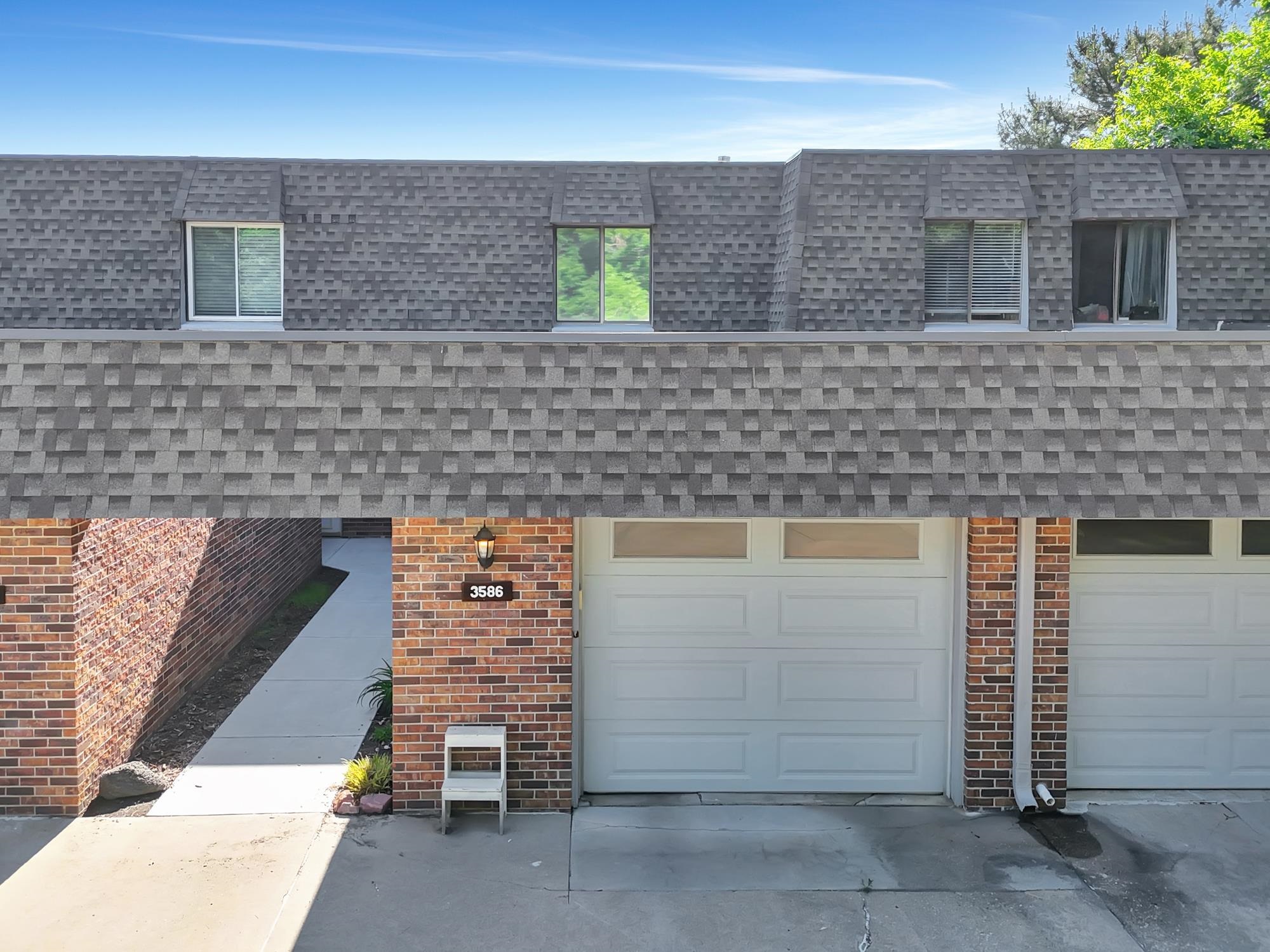 3586 Neerpark Drive, Lincoln