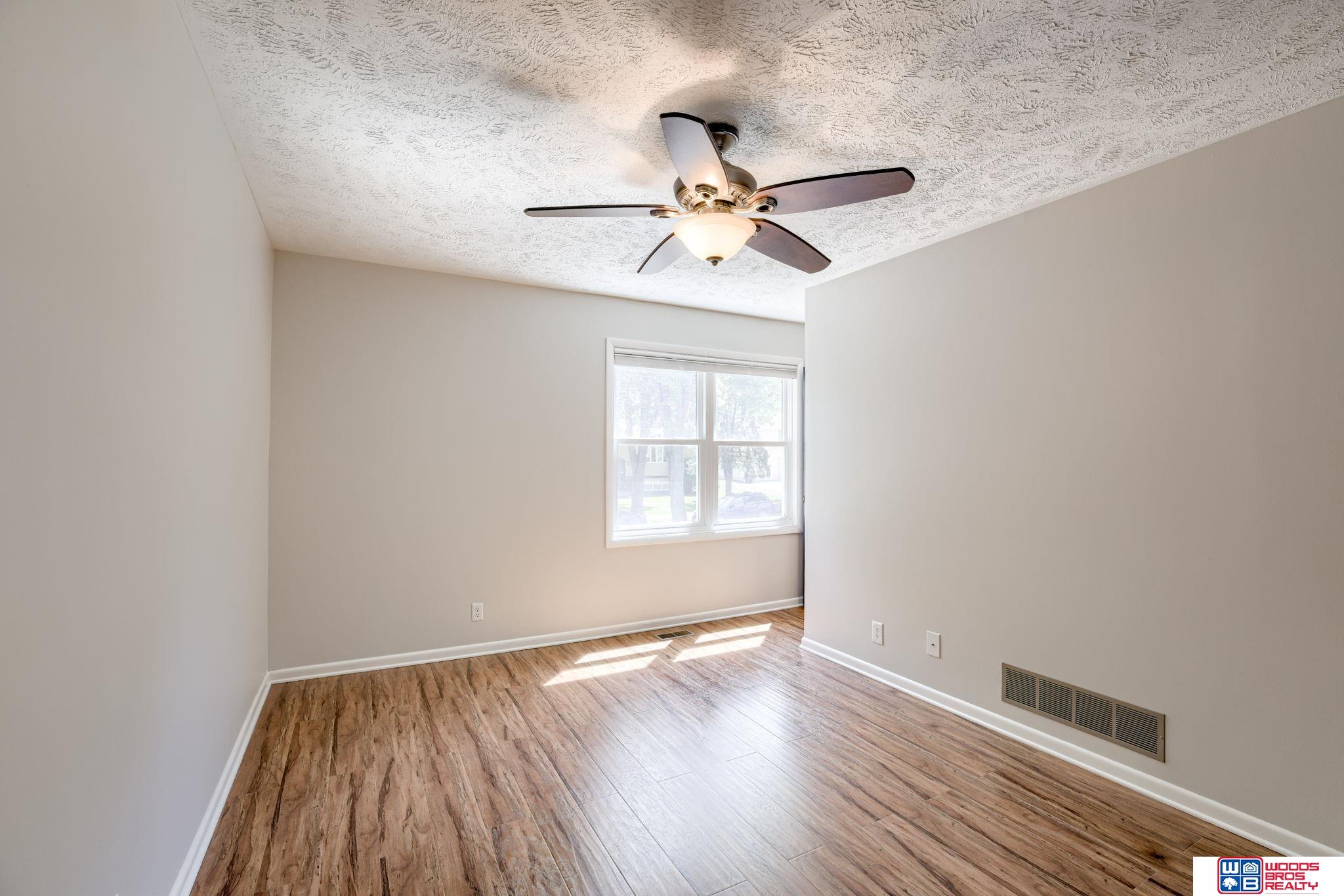 7320 Briarhurst Drive, Lincoln, Nebraska image 16