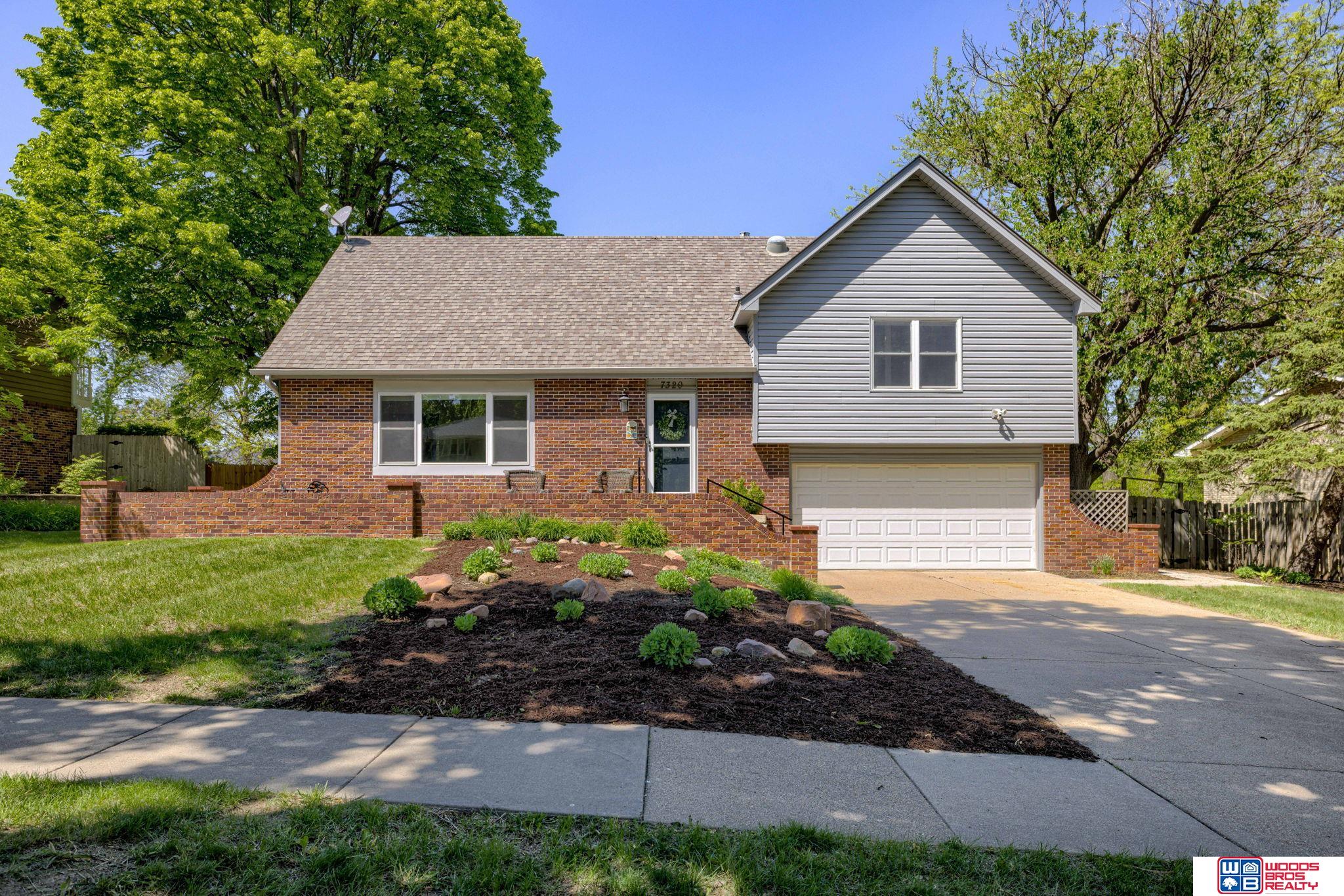 7320 Briarhurst Drive, Lincoln, Nebraska image 4