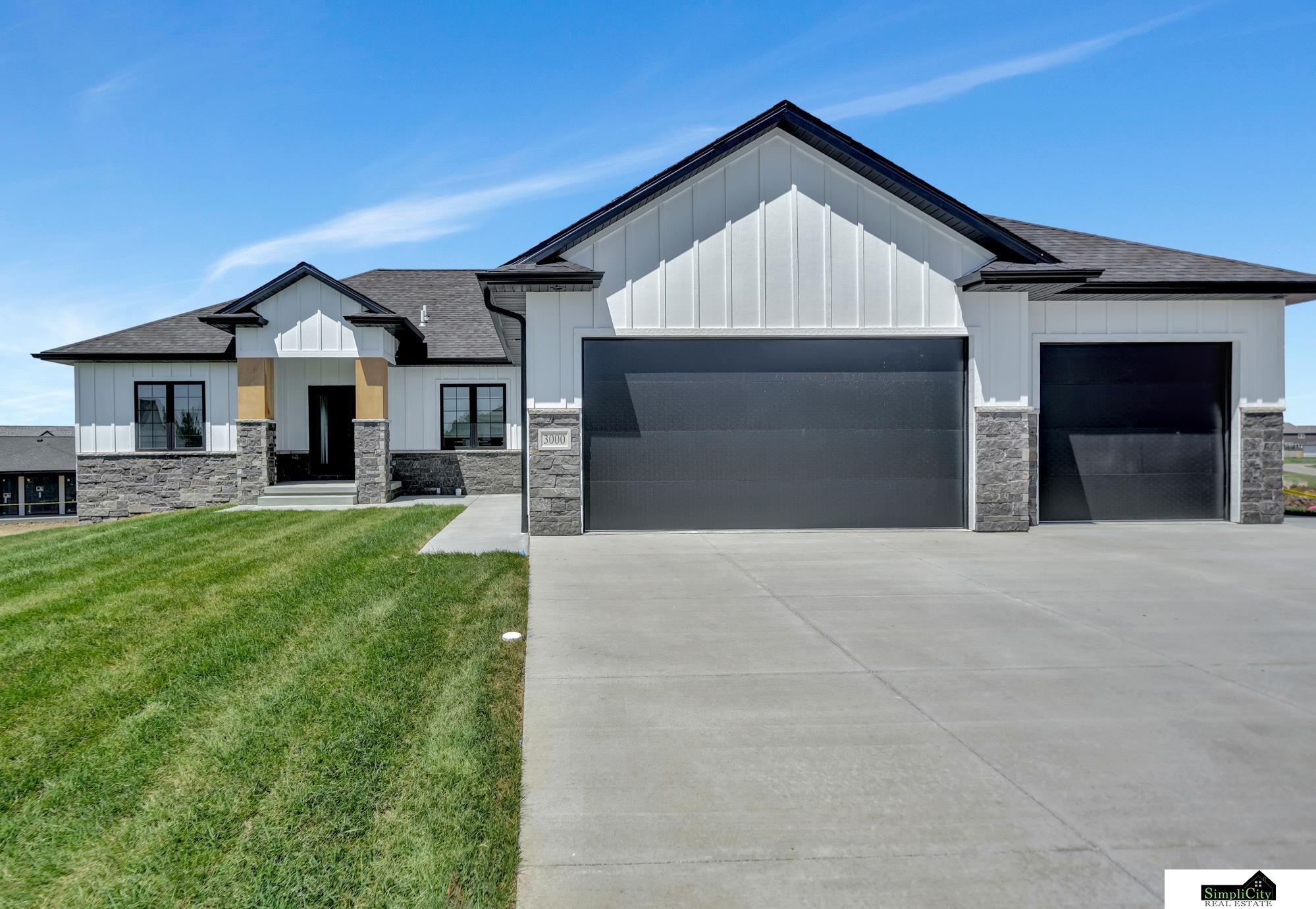 8700 Honeybee Lane, Lincoln, Nebraska image 13