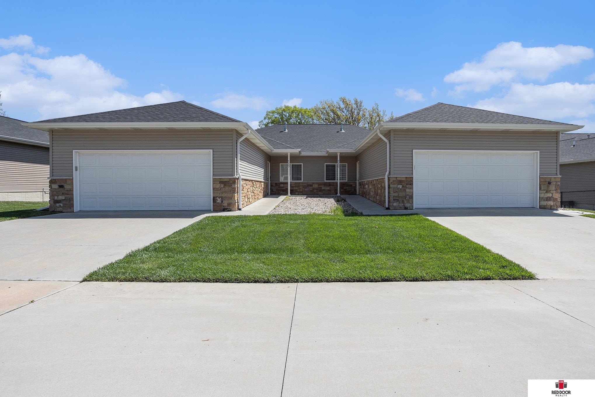 4227 S 40th Street, Lincoln, Nebraska image 2