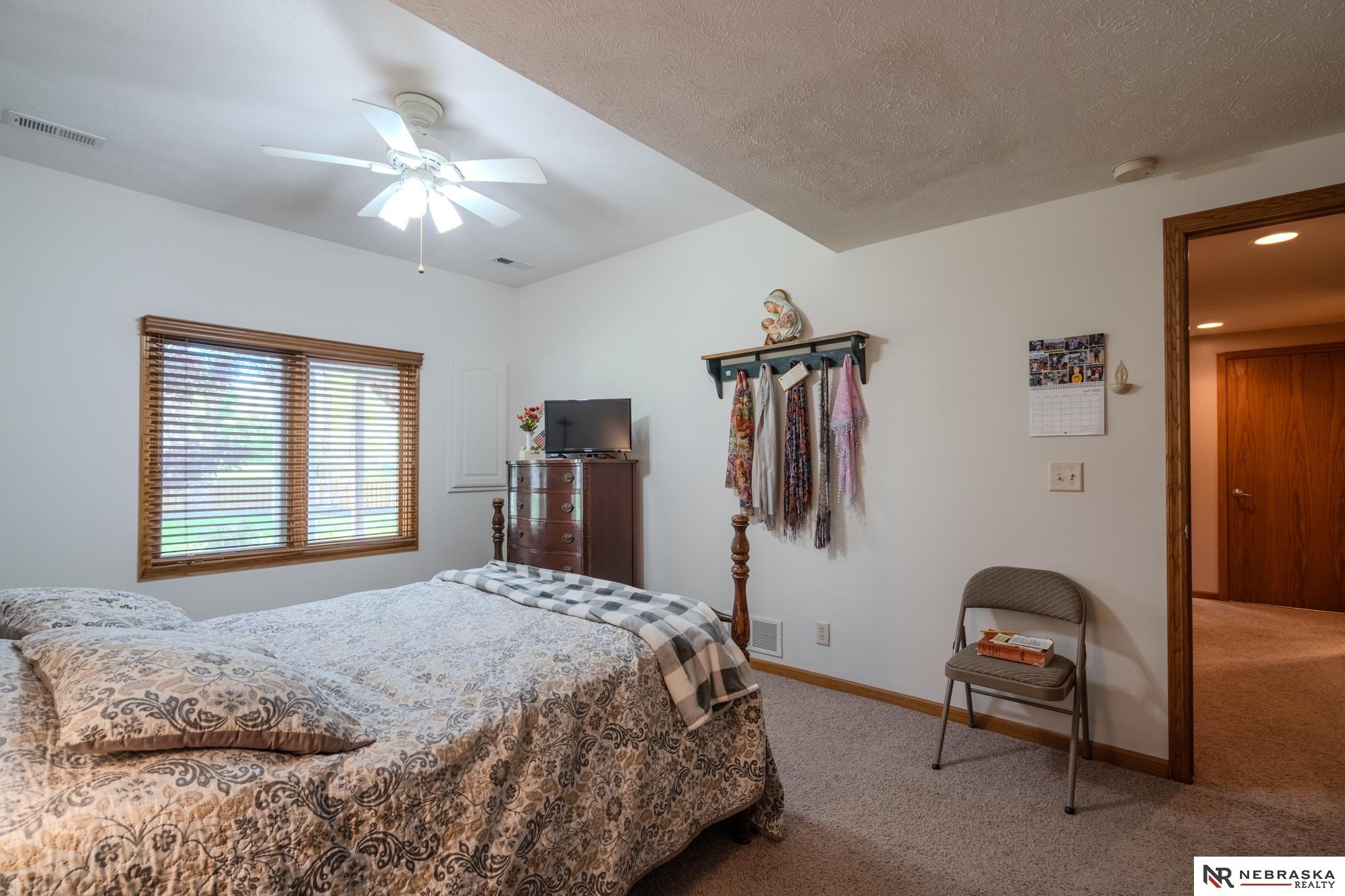 16101 Sahler Street, Omaha, Nebraska image 14