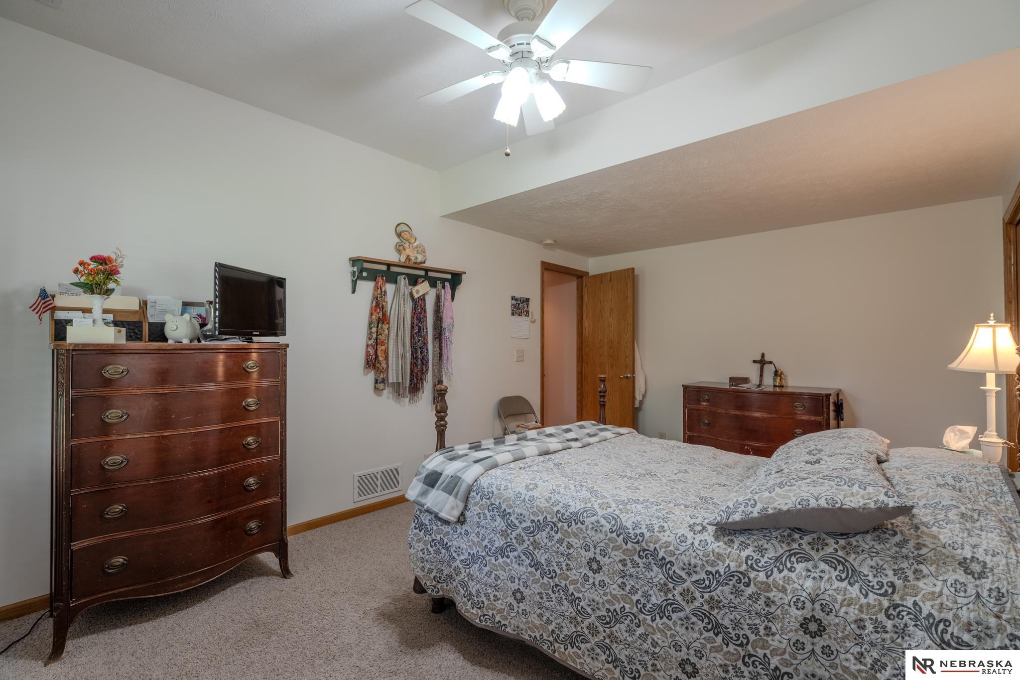 16101 Sahler Street, Omaha, Nebraska image 15