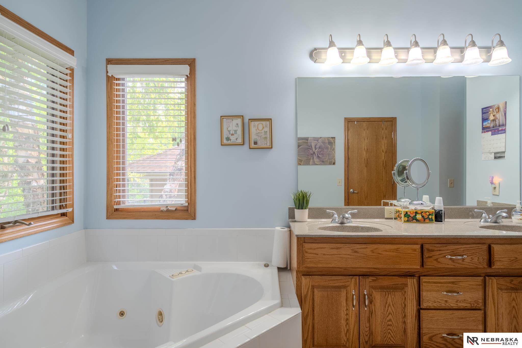 16101 Sahler Street, Omaha, Nebraska image 43
