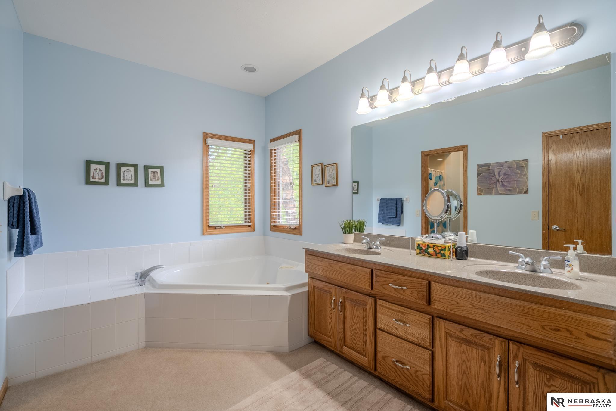 16101 Sahler Street, Omaha, Nebraska image 44
