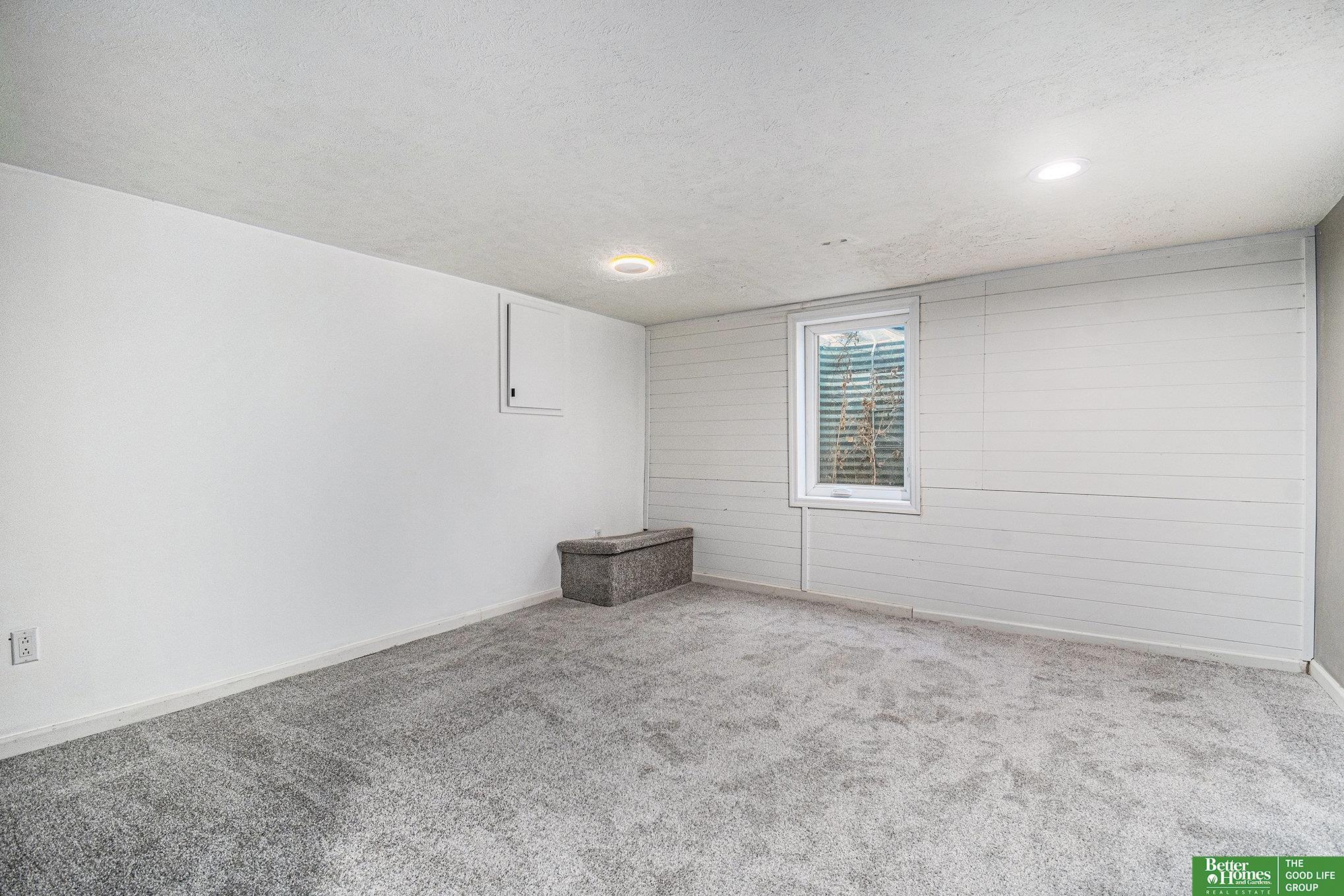 4185 Chicago Street, Omaha, Nebraska image 23