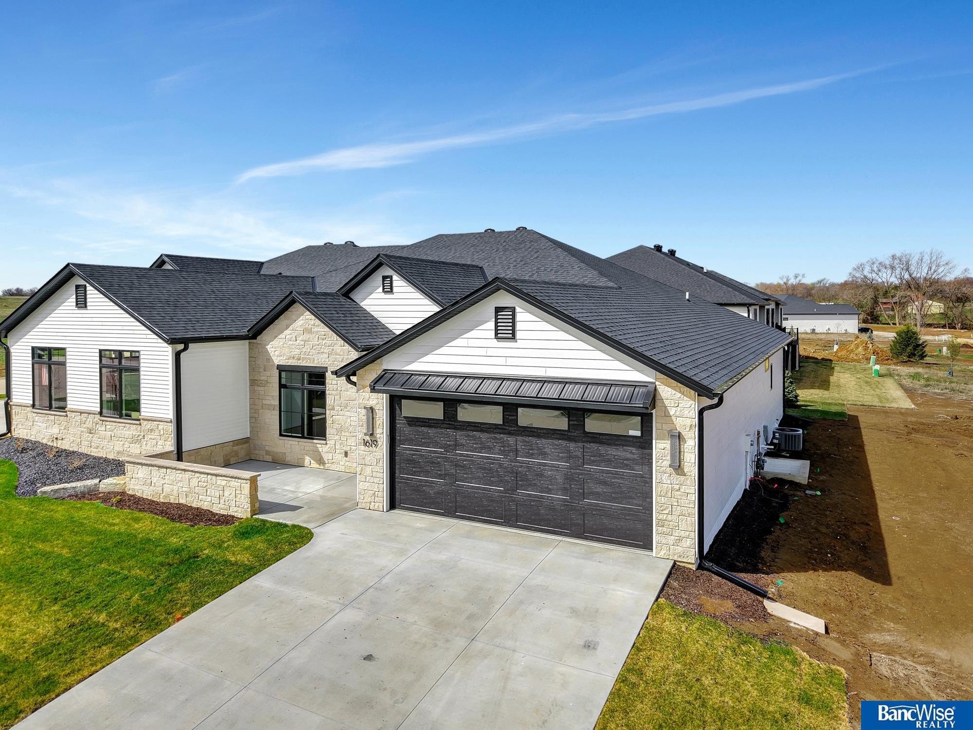 1619 S 93 Street, Lincoln, Nebraska image 2