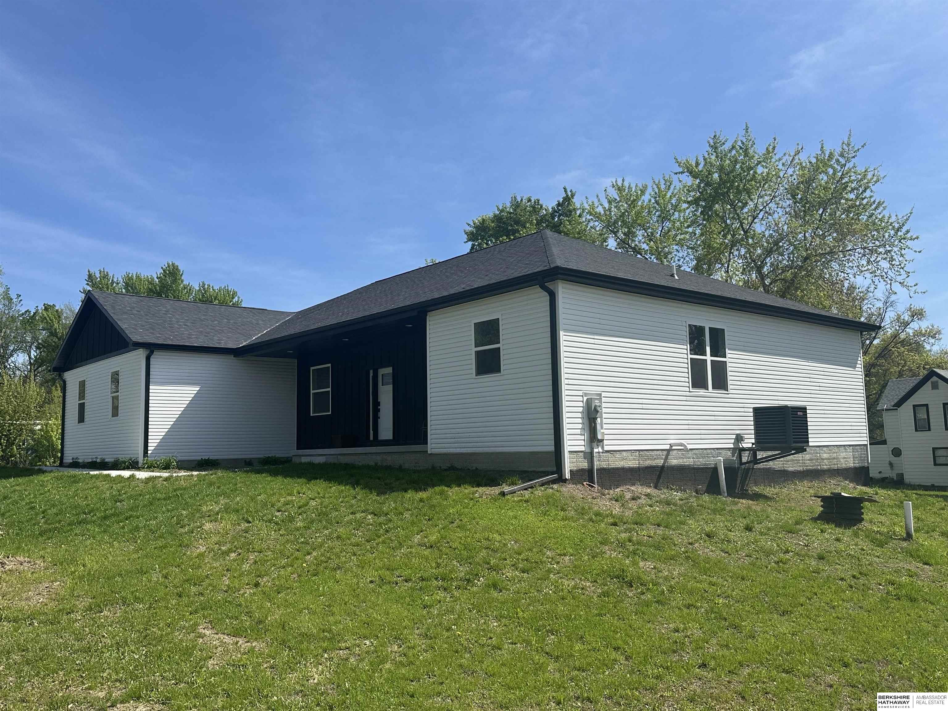206 A Street, Douglas, Nebraska image 2