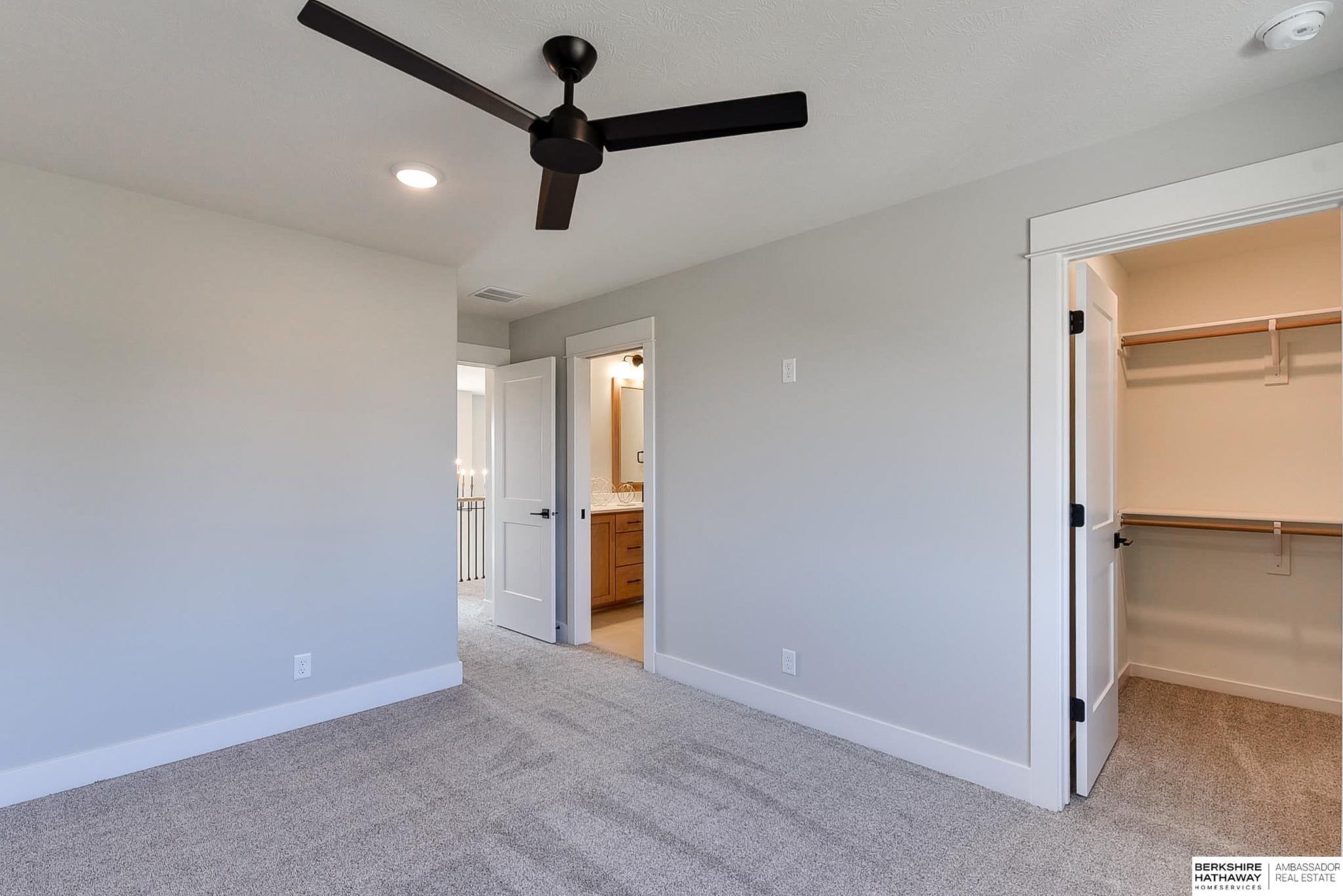 10109 Laramie Street, Papillion, Nebraska image 35