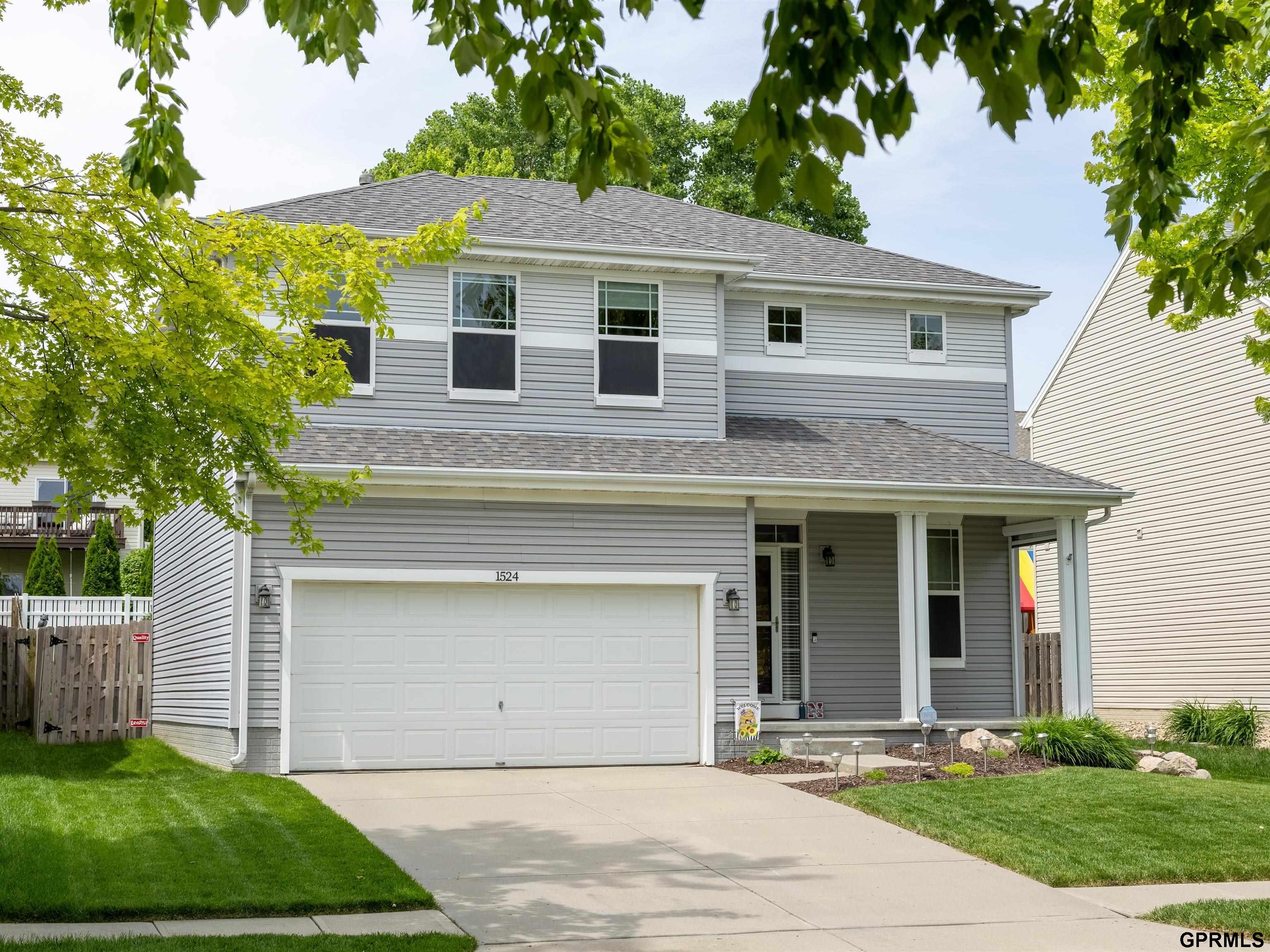 1524 N 208 Terrace, Omaha NE 68022