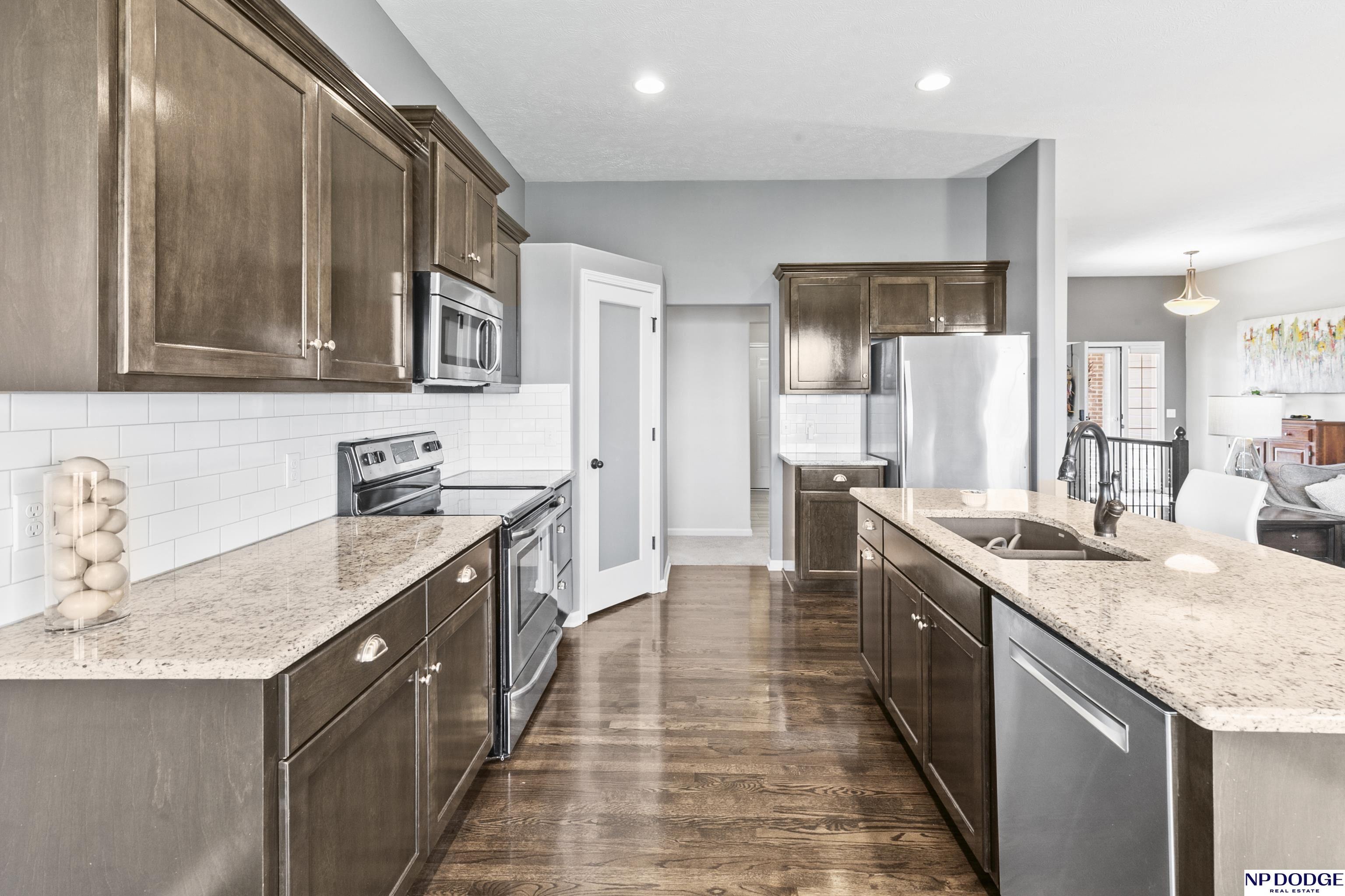 9823 Rosewater Parkway, Bennington, Nebraska image 15
