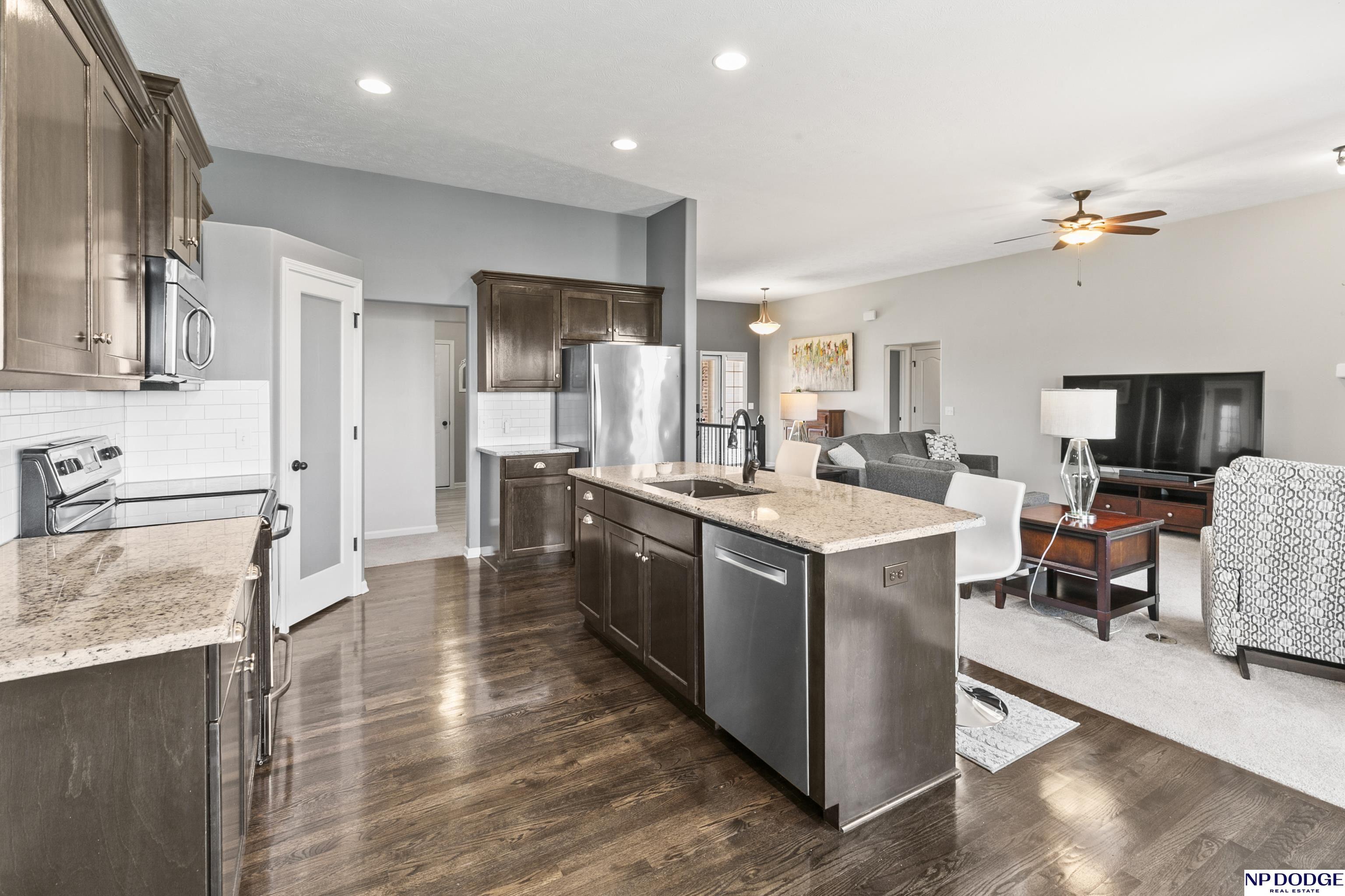 9823 Rosewater Parkway, Bennington, Nebraska image 16