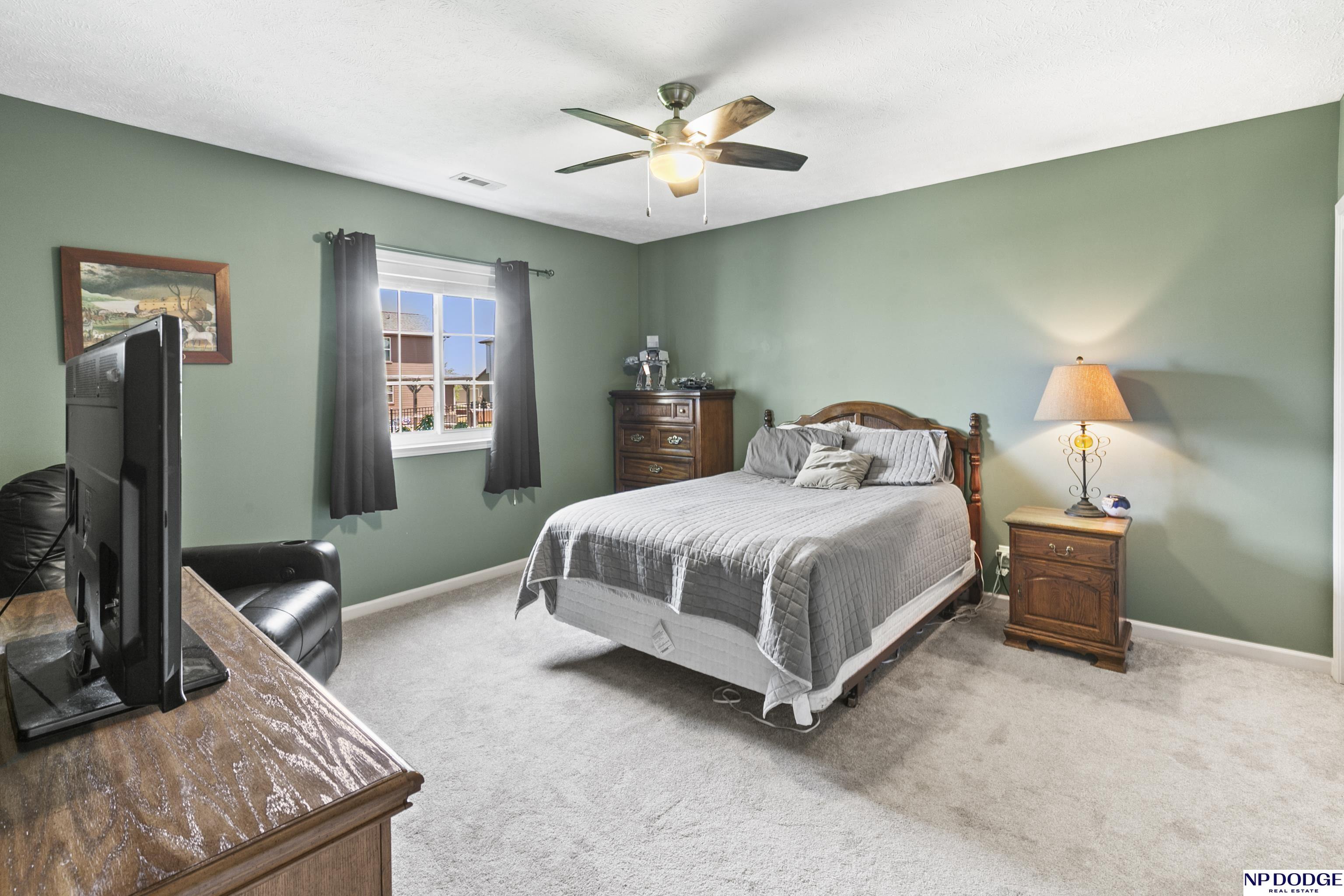 9823 Rosewater Parkway, Bennington, Nebraska image 35