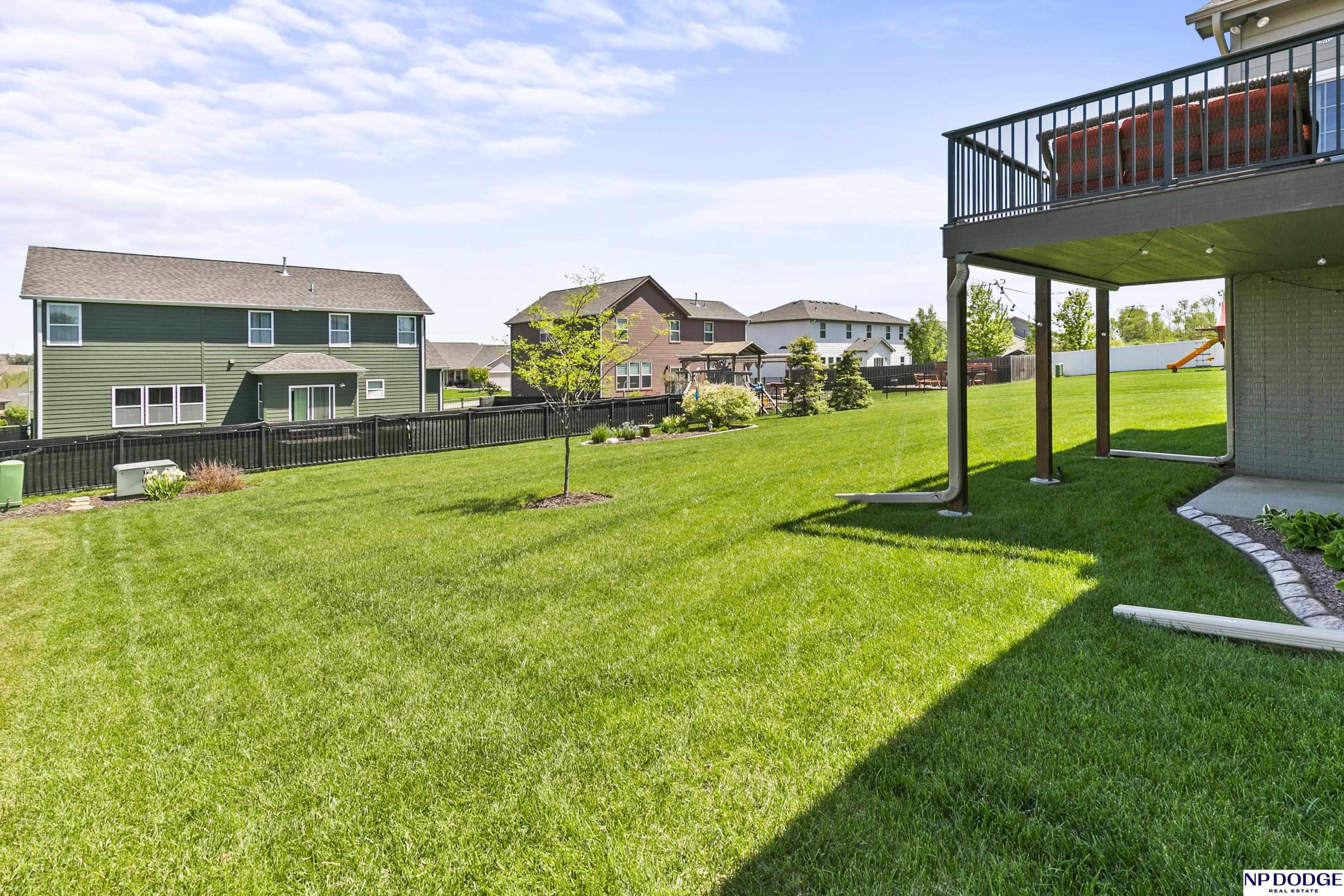 9823 Rosewater Parkway, Bennington, Nebraska image 37