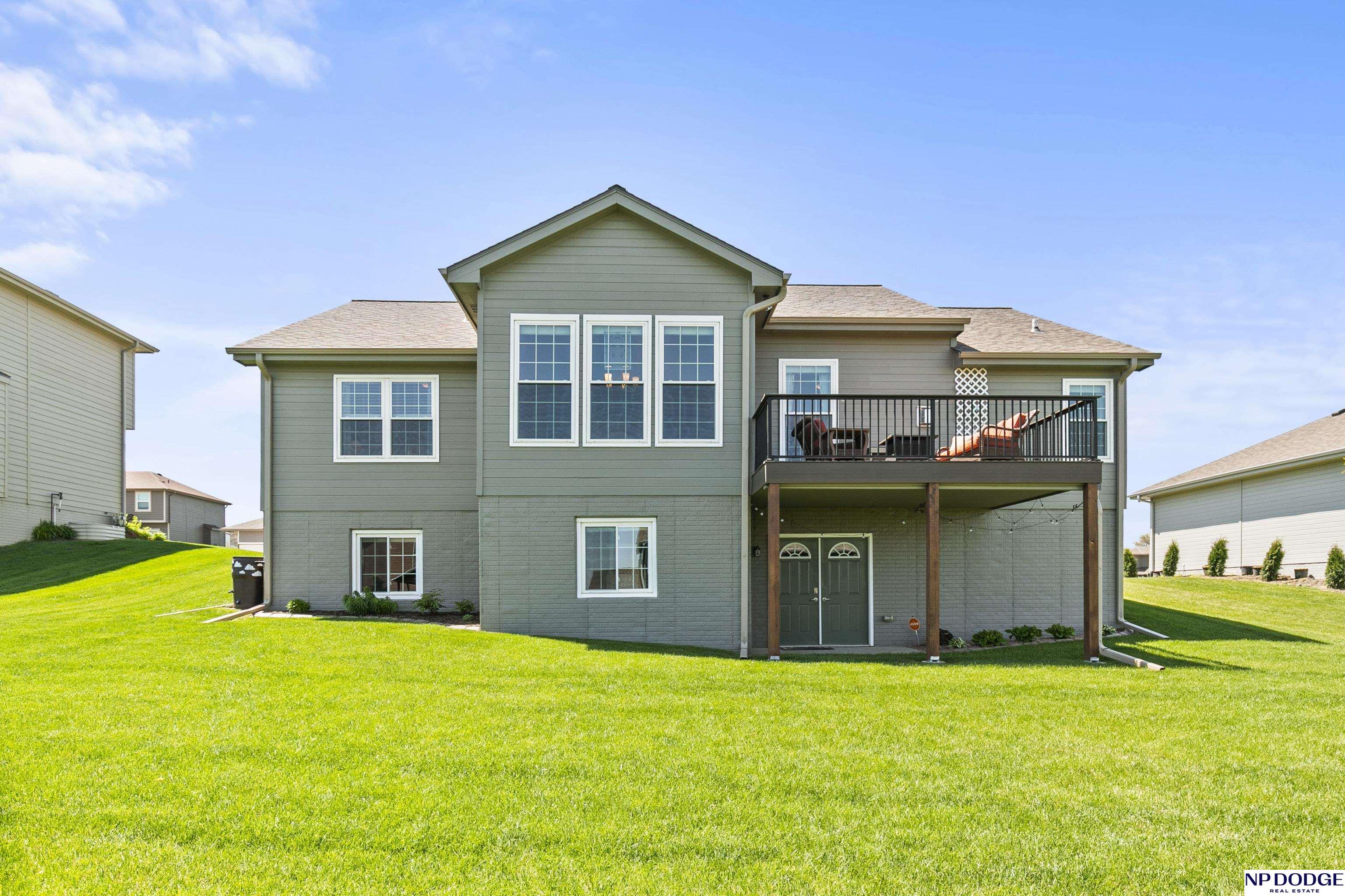 9823 Rosewater Parkway, Bennington, Nebraska image 40