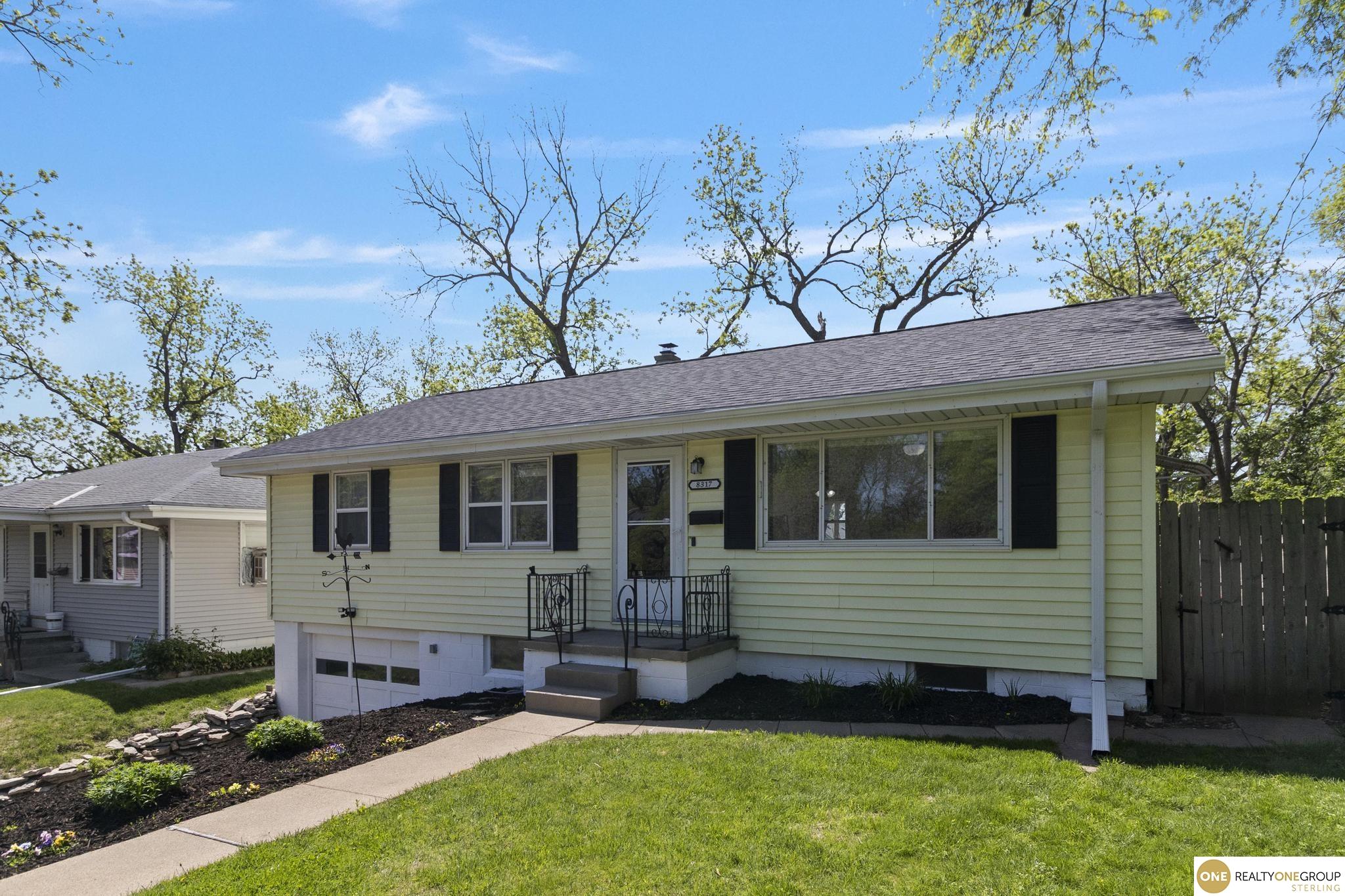 8317 Oakwood Street, Ralston, Nebraska image 2
