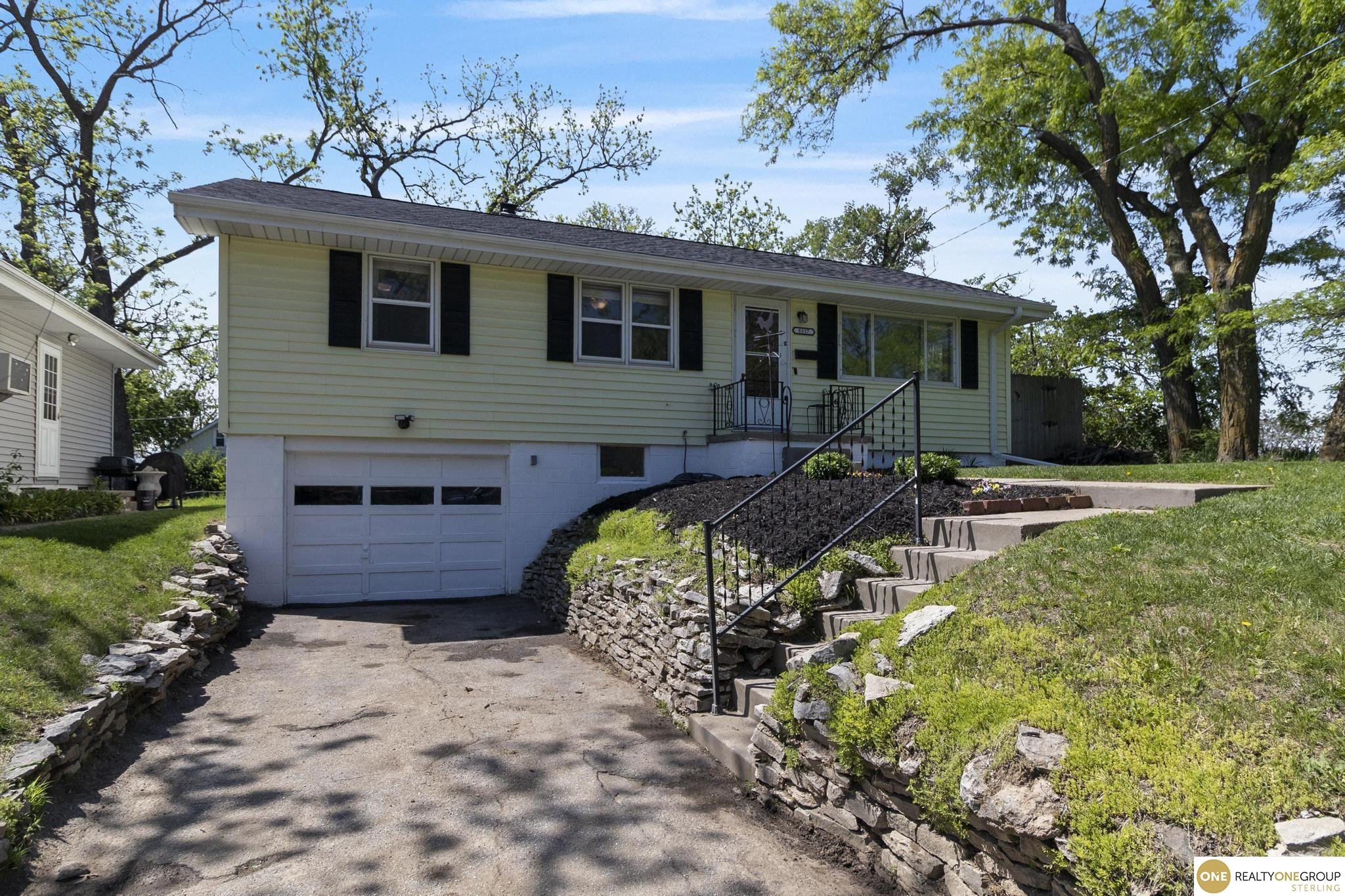8317 Oakwood Street, Ralston, Nebraska image 3