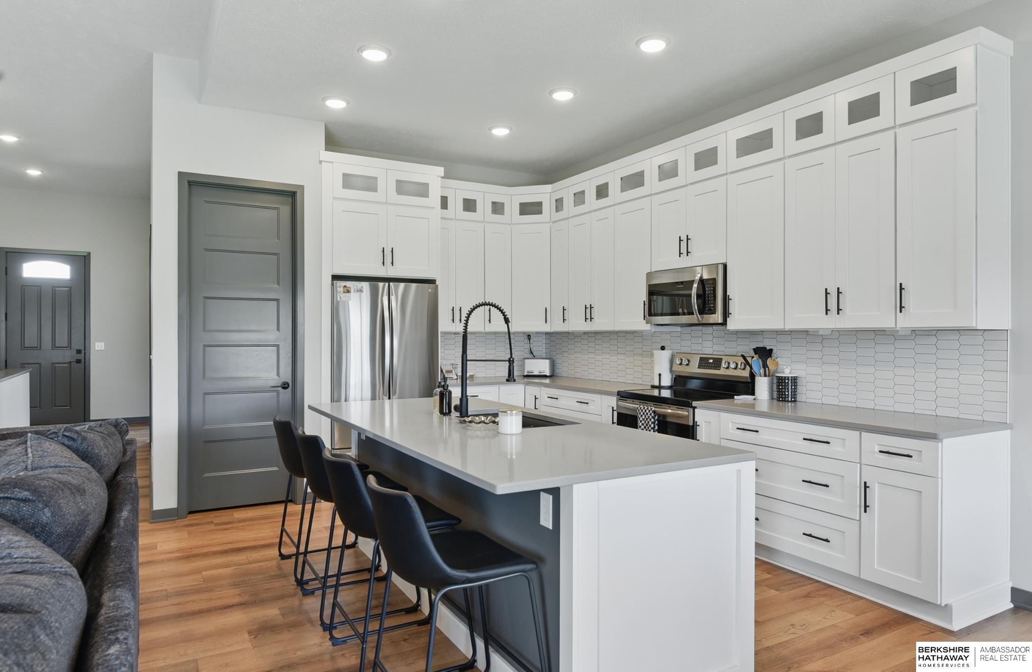 20805 Hartman Avenue, Elkhorn, Nebraska image 9