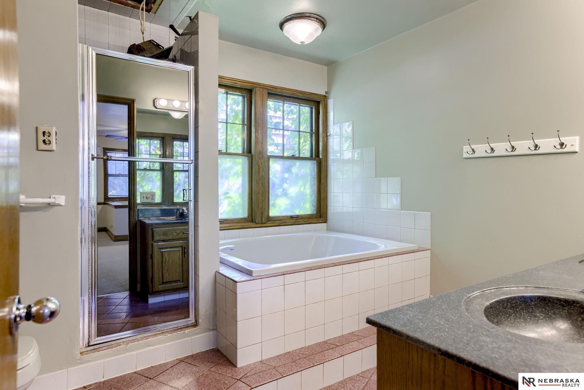 1519 N Happy Hollow Boulevard, Omaha, Nebraska image 18