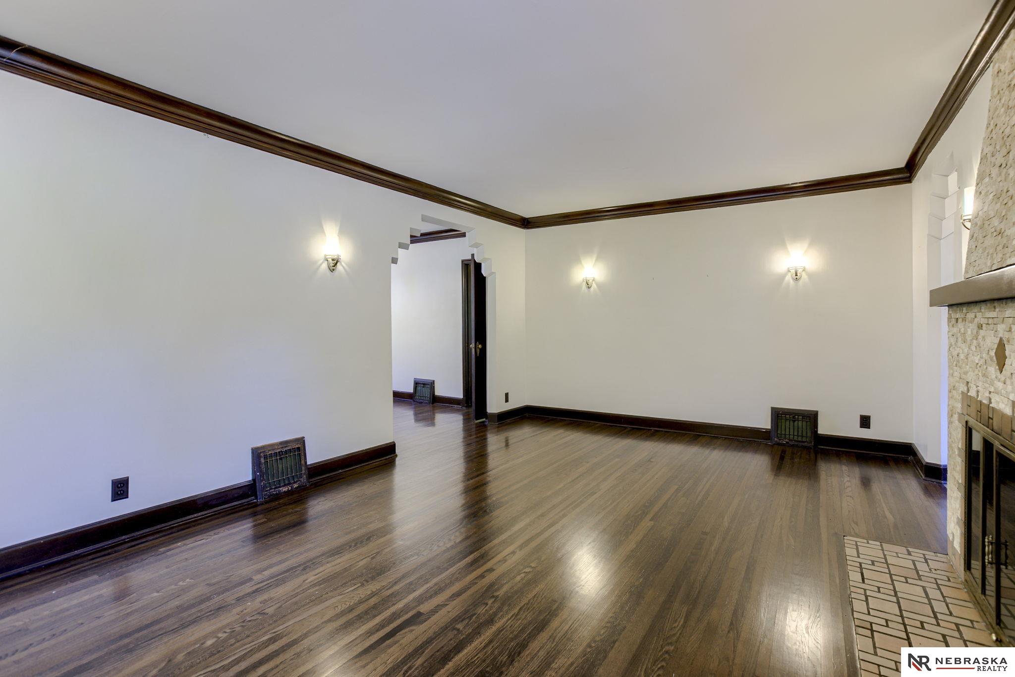 1519 N Happy Hollow Boulevard, Omaha, Nebraska image 4