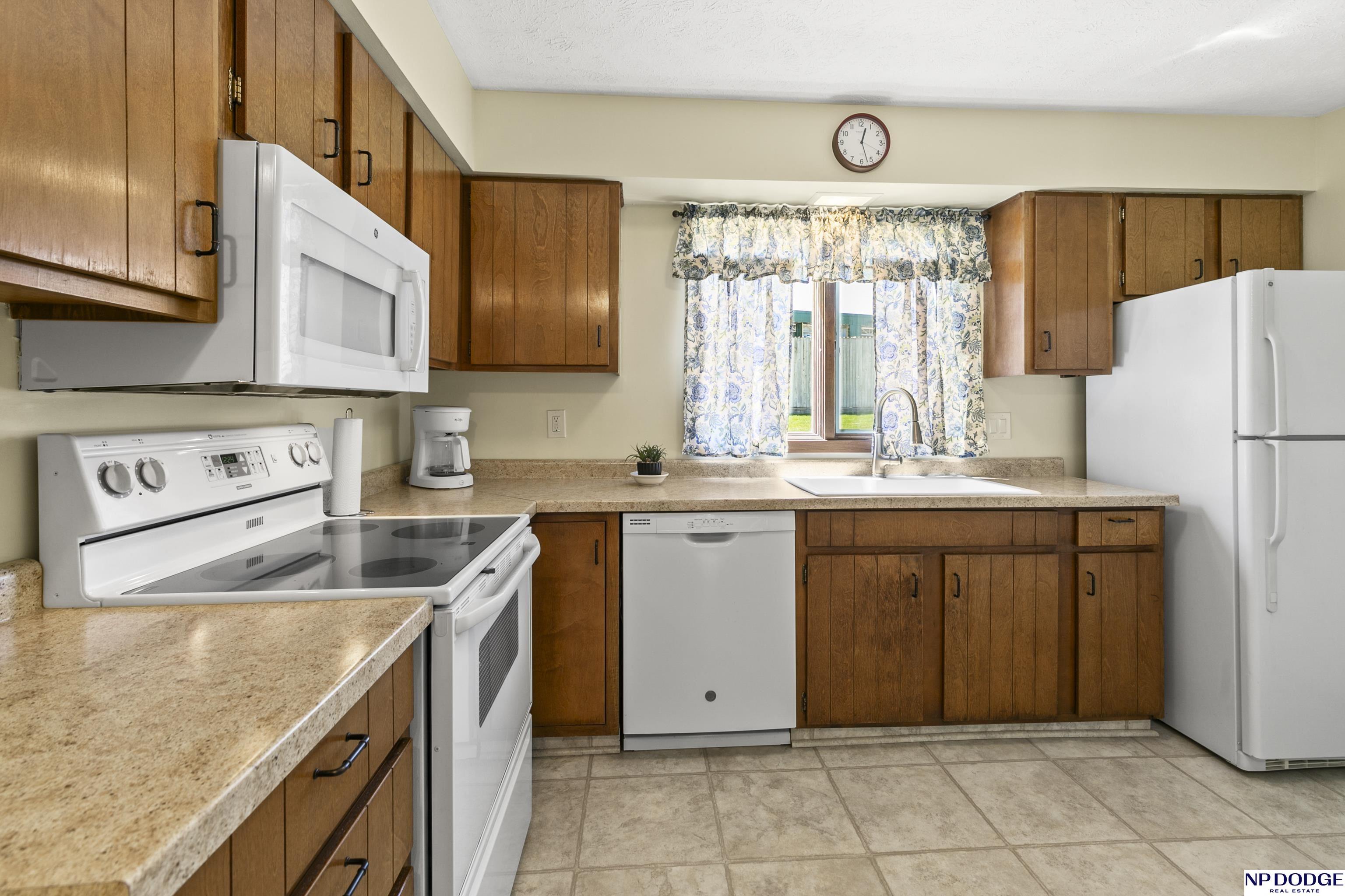 12124 Burt Street, Omaha, Nebraska image 12