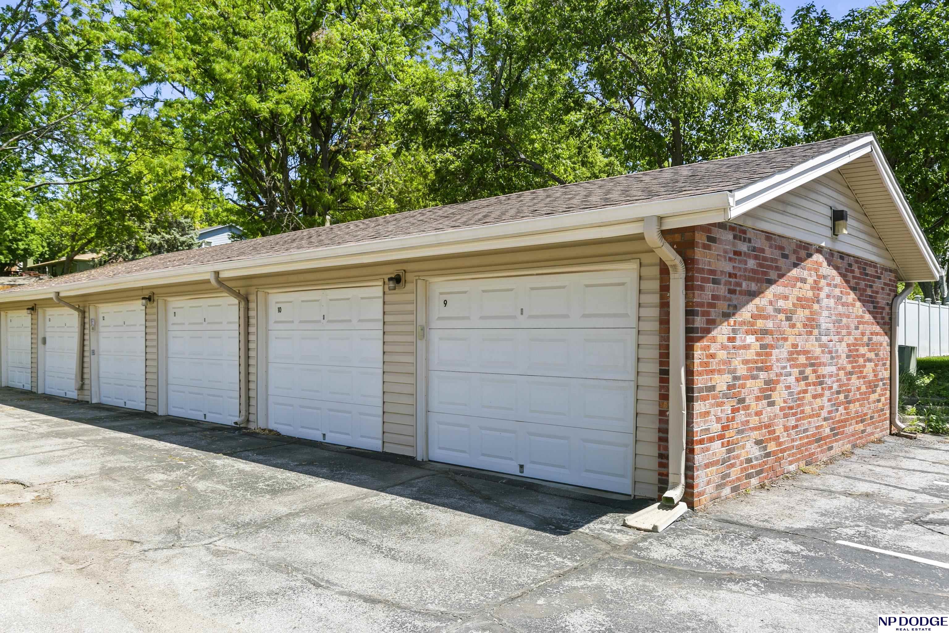 12124 Burt Street, Omaha, Nebraska image 24