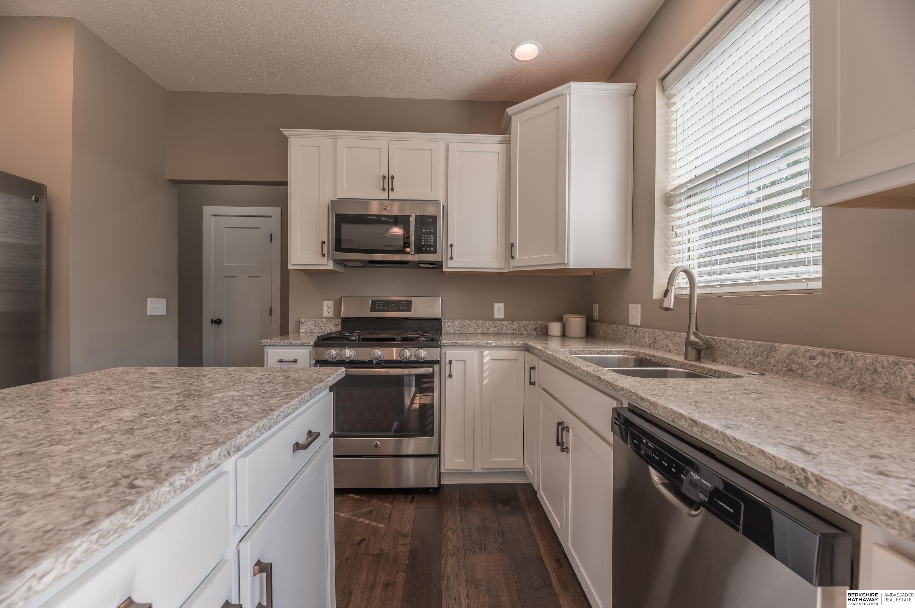 7031 S 184th Street, Omaha, Nebraska image 9
