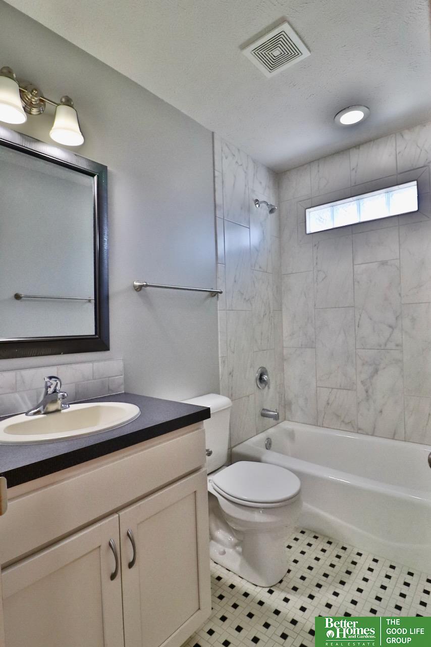 2434 S 42nd Street, Omaha, Nebraska image 9
