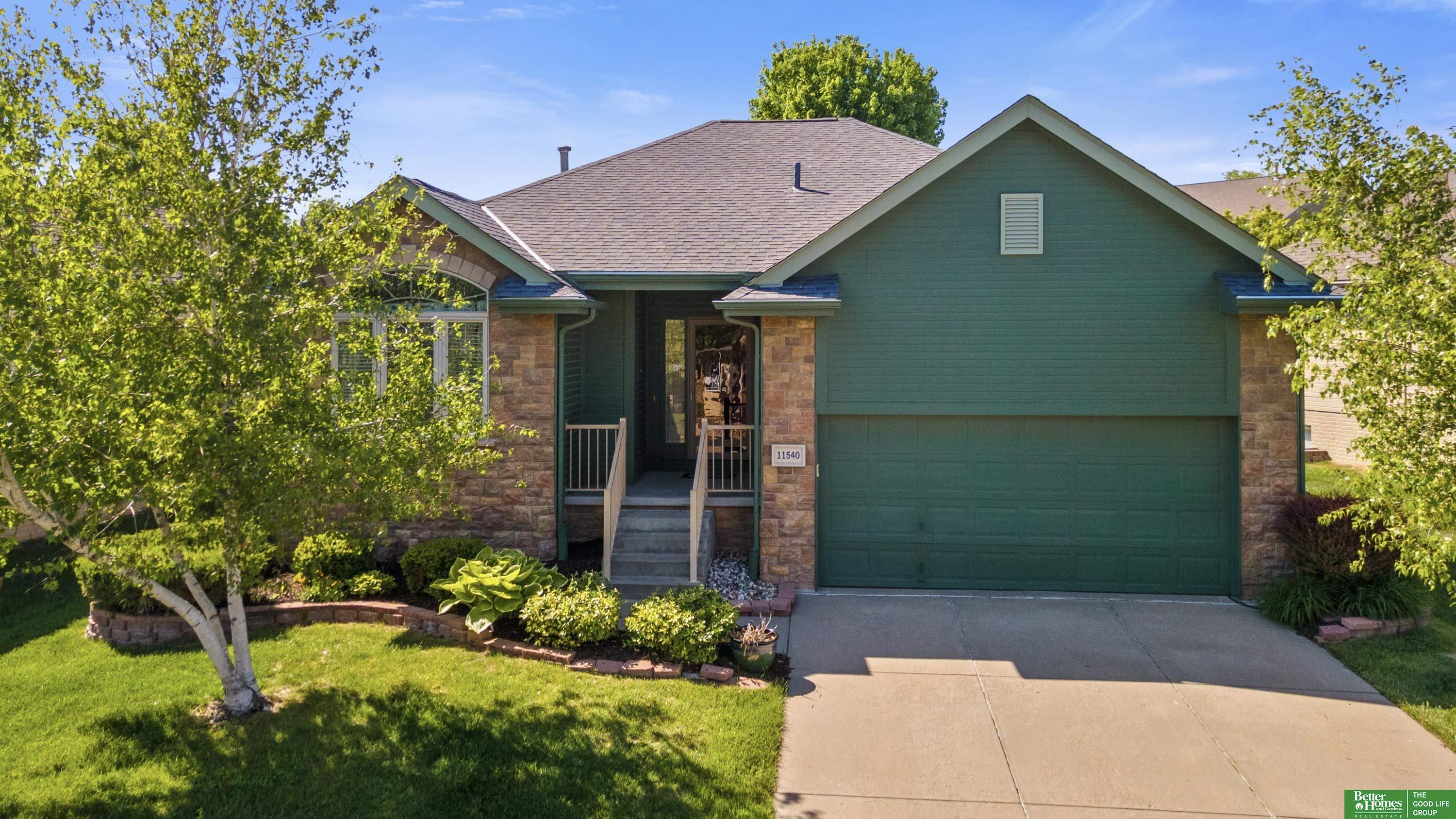 11540 Lakeview Drive, Papillion