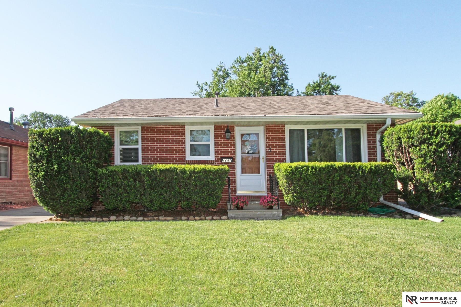 6641 Benton Street, Lincoln