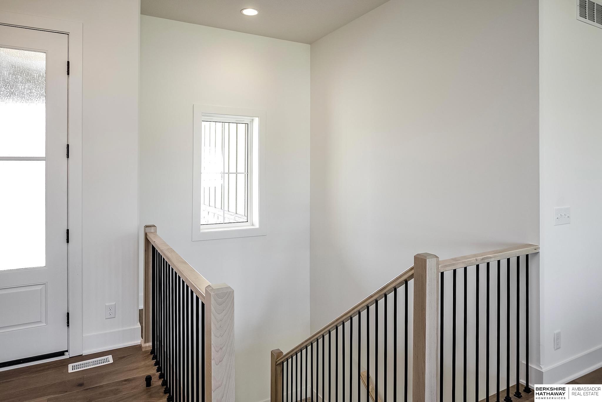 5724 N 208th Street, Elkhorn, Nebraska image 35