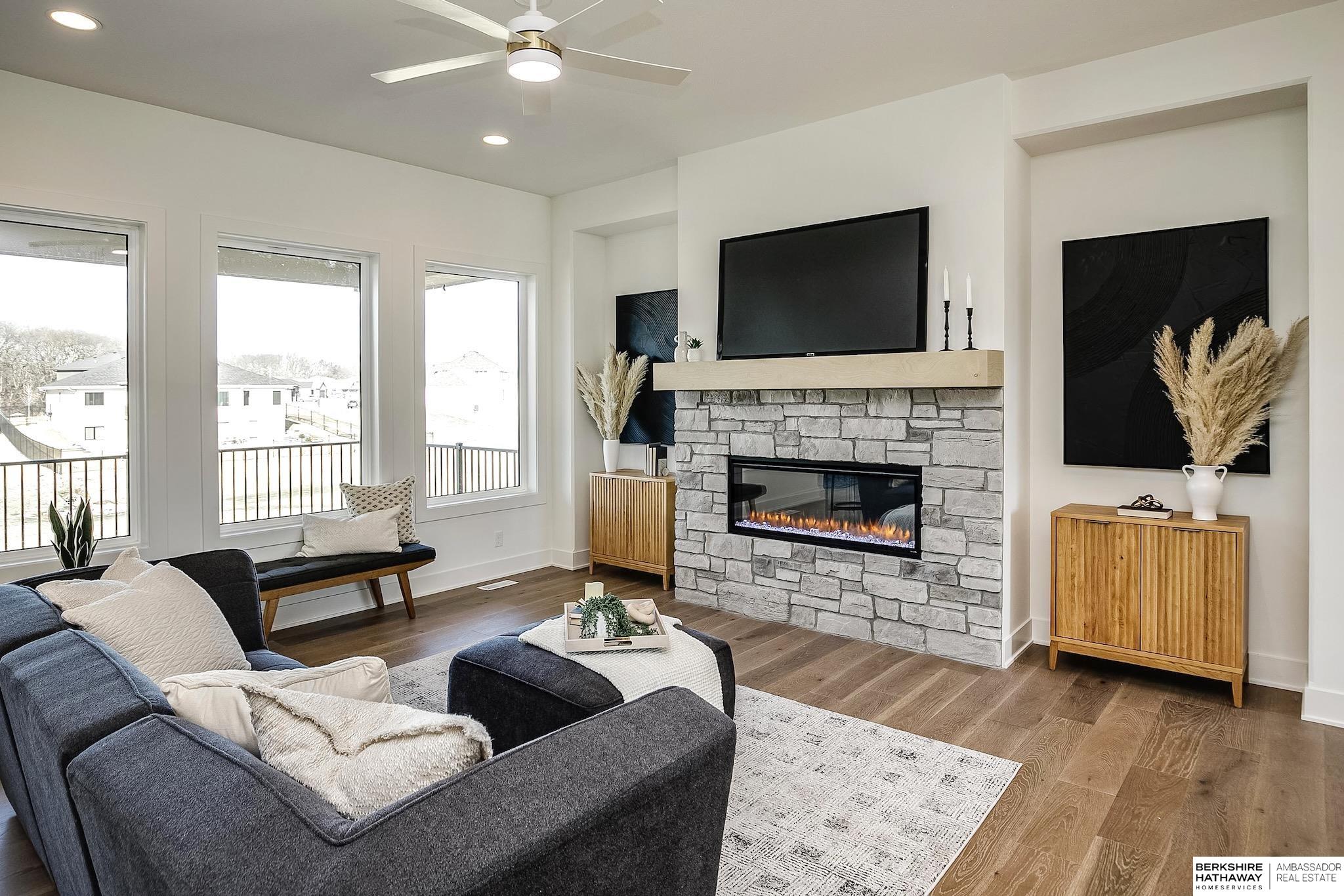 5724 N 208th Street, Elkhorn, Nebraska image 5