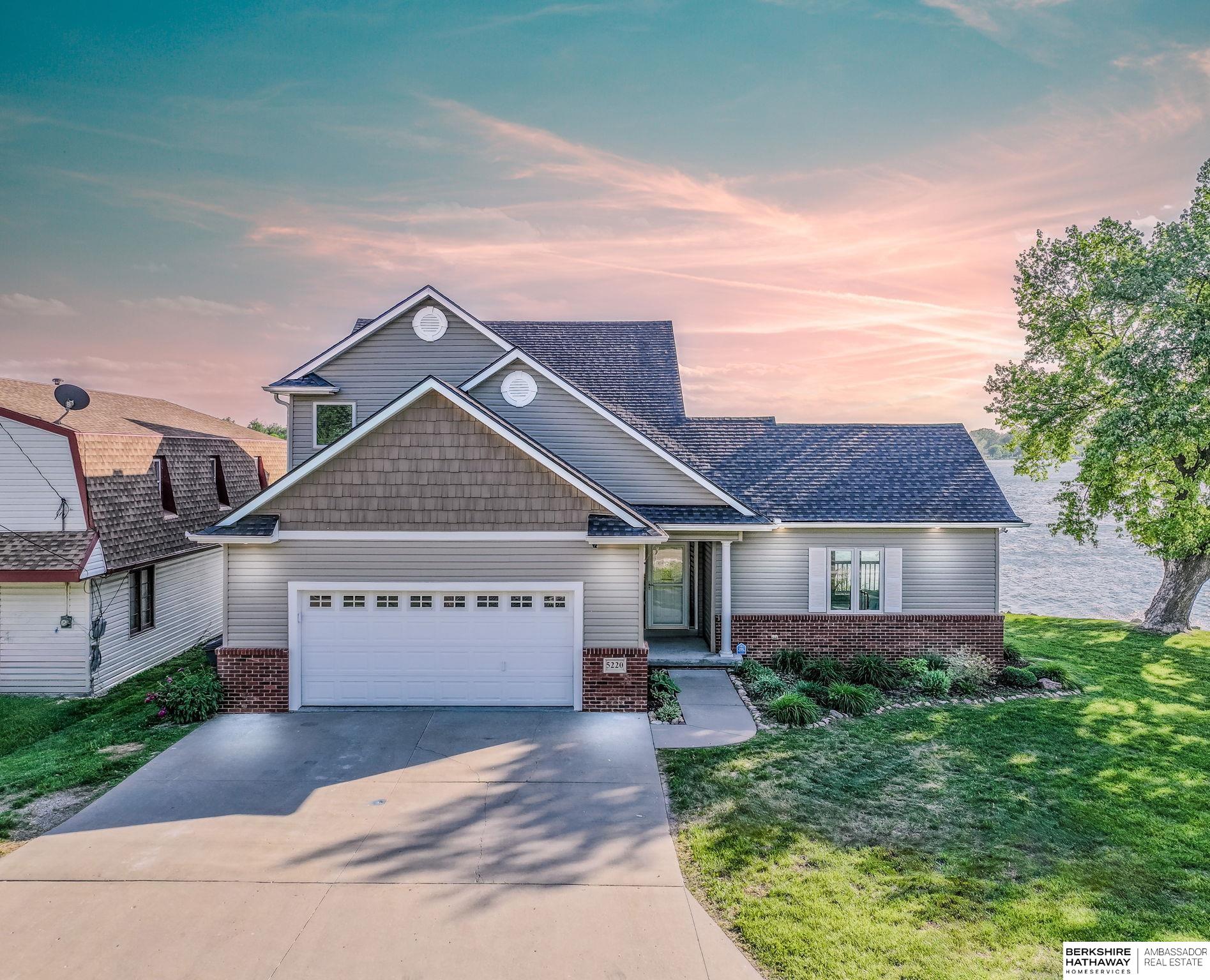5220 Navajo Street, Council Bluffs, Iowa image 1