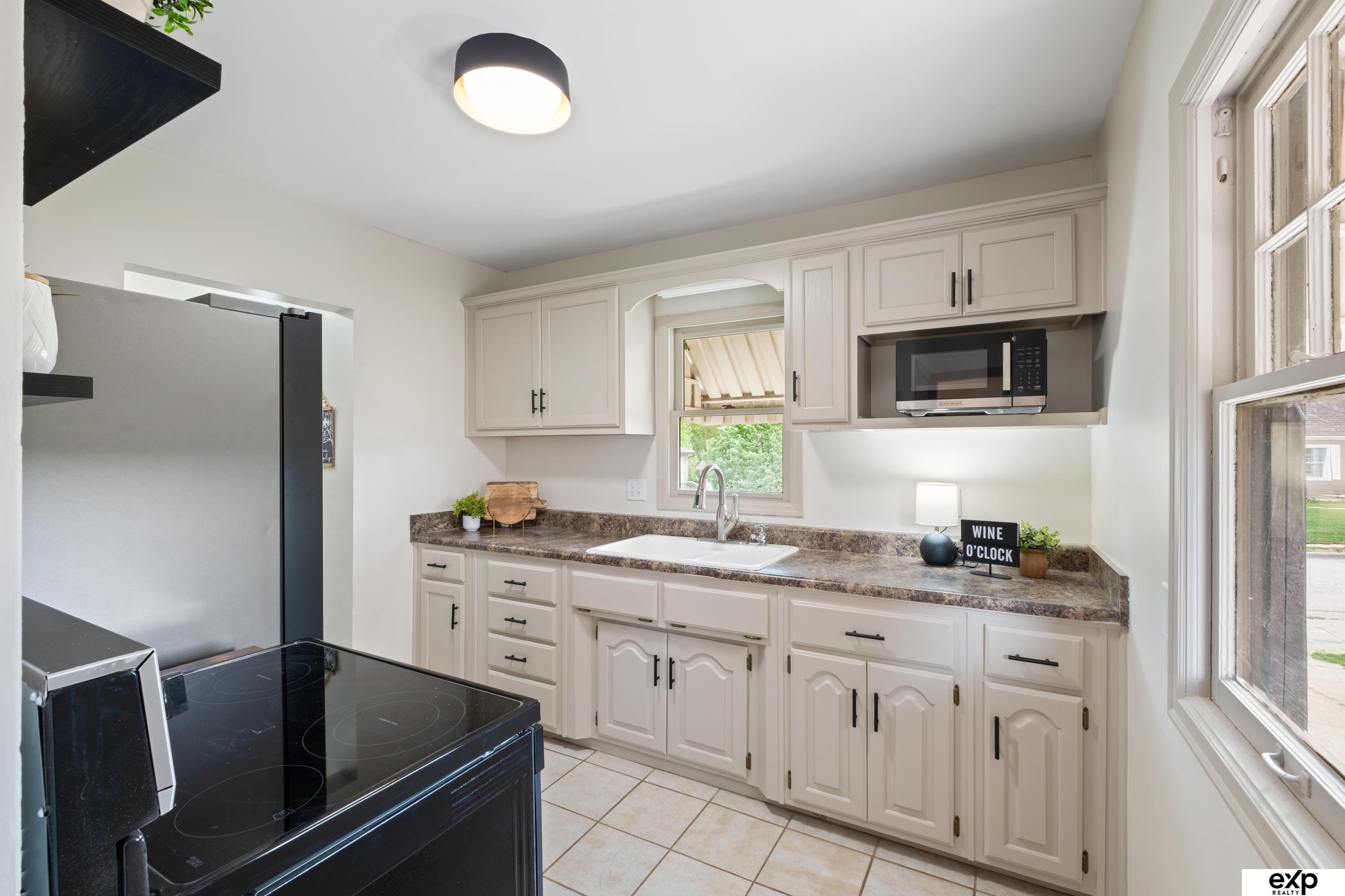 6468 Poppleton Avenue, Omaha, Nebraska image 8